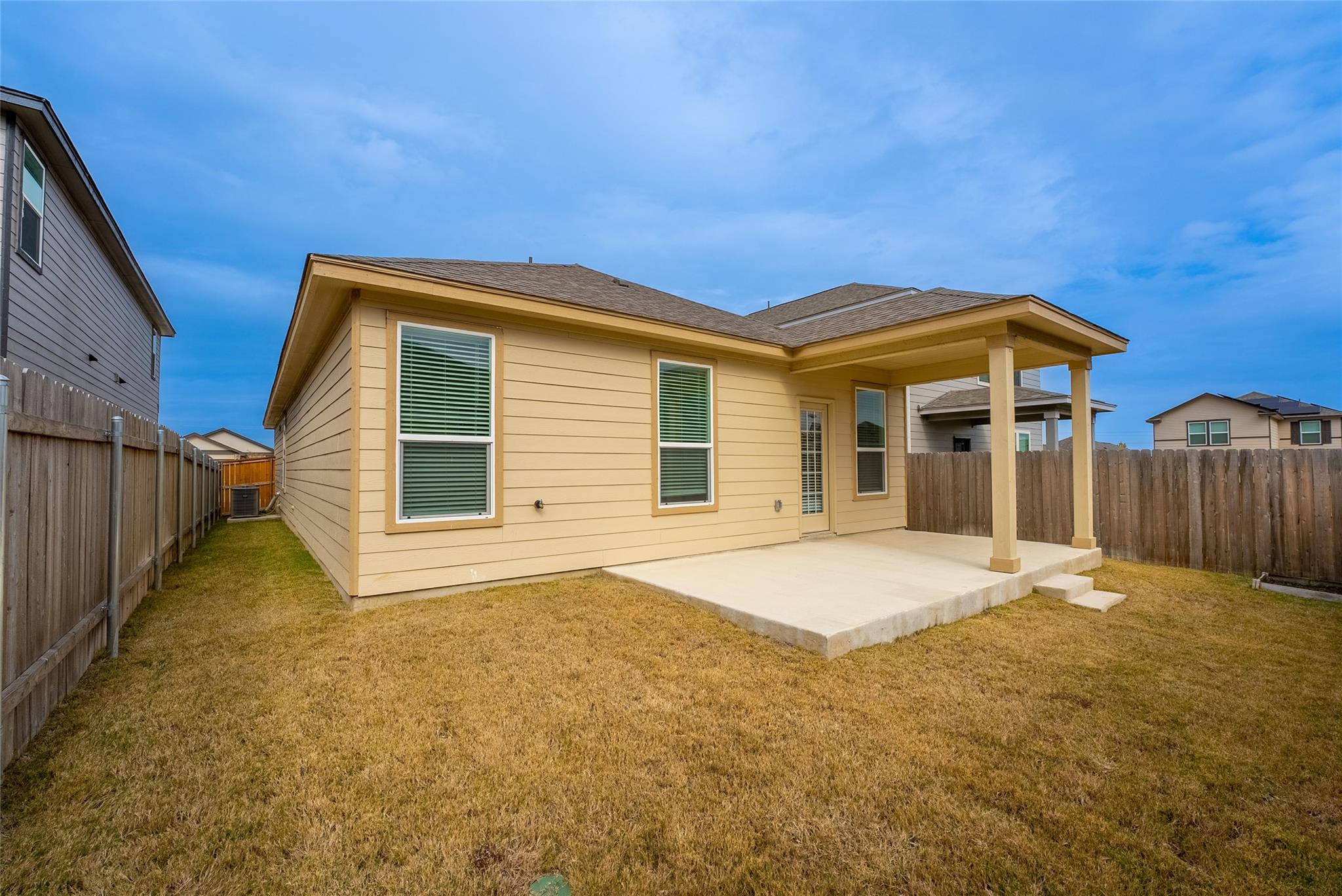 424 Lt Rusty Dr, Jarrell, TX 76537