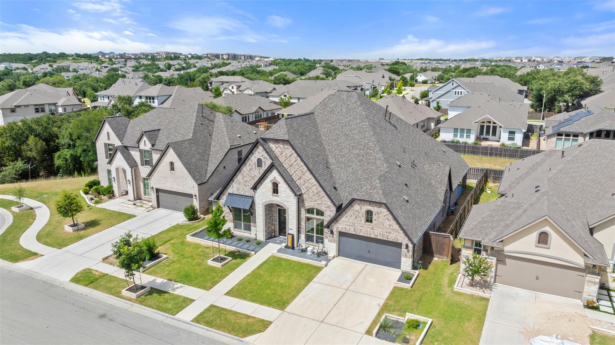 912 Rabbit Brush Rd, Leander, TX 78641