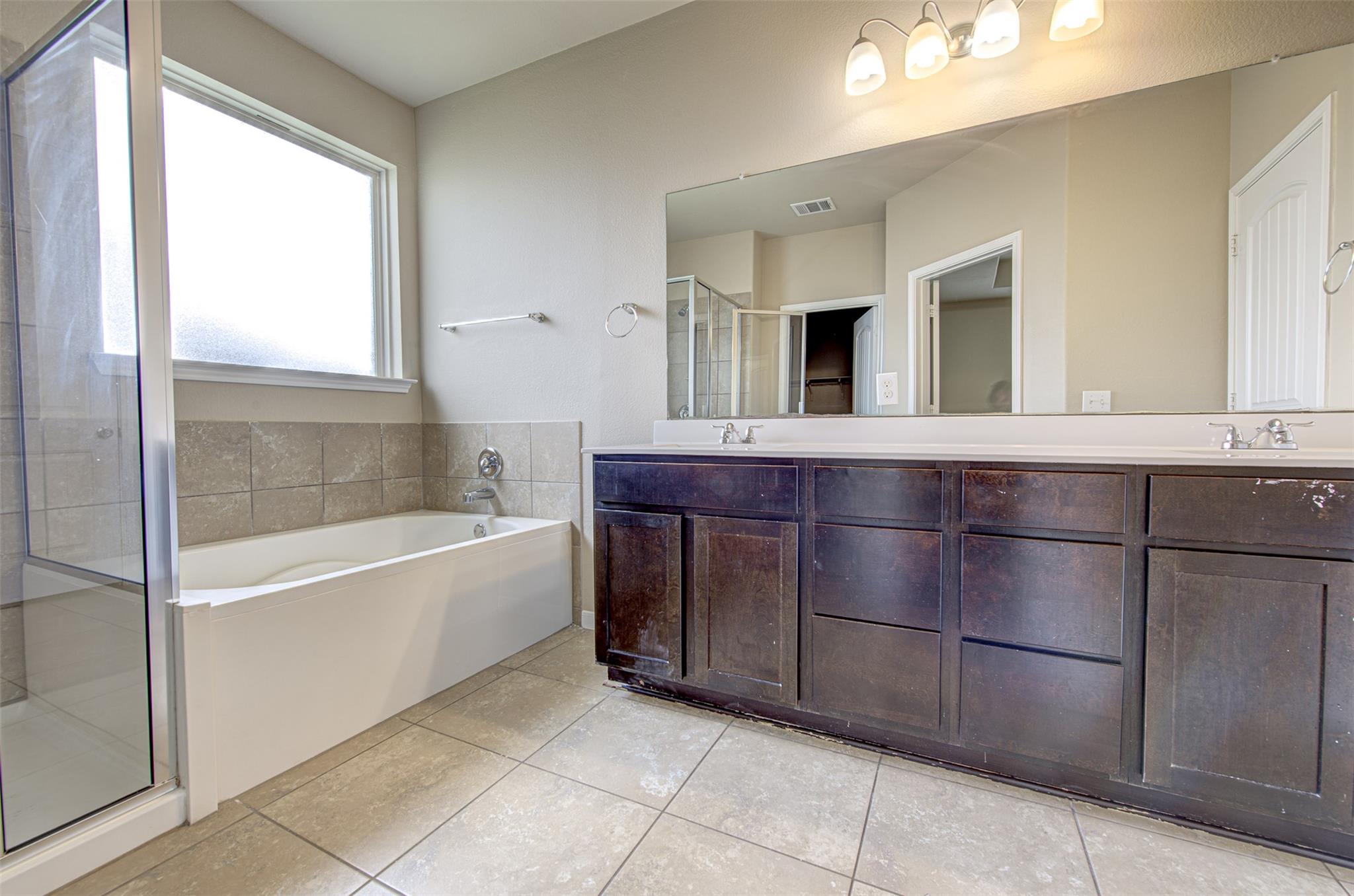 2617 Bowen St, Leander, TX 78641
