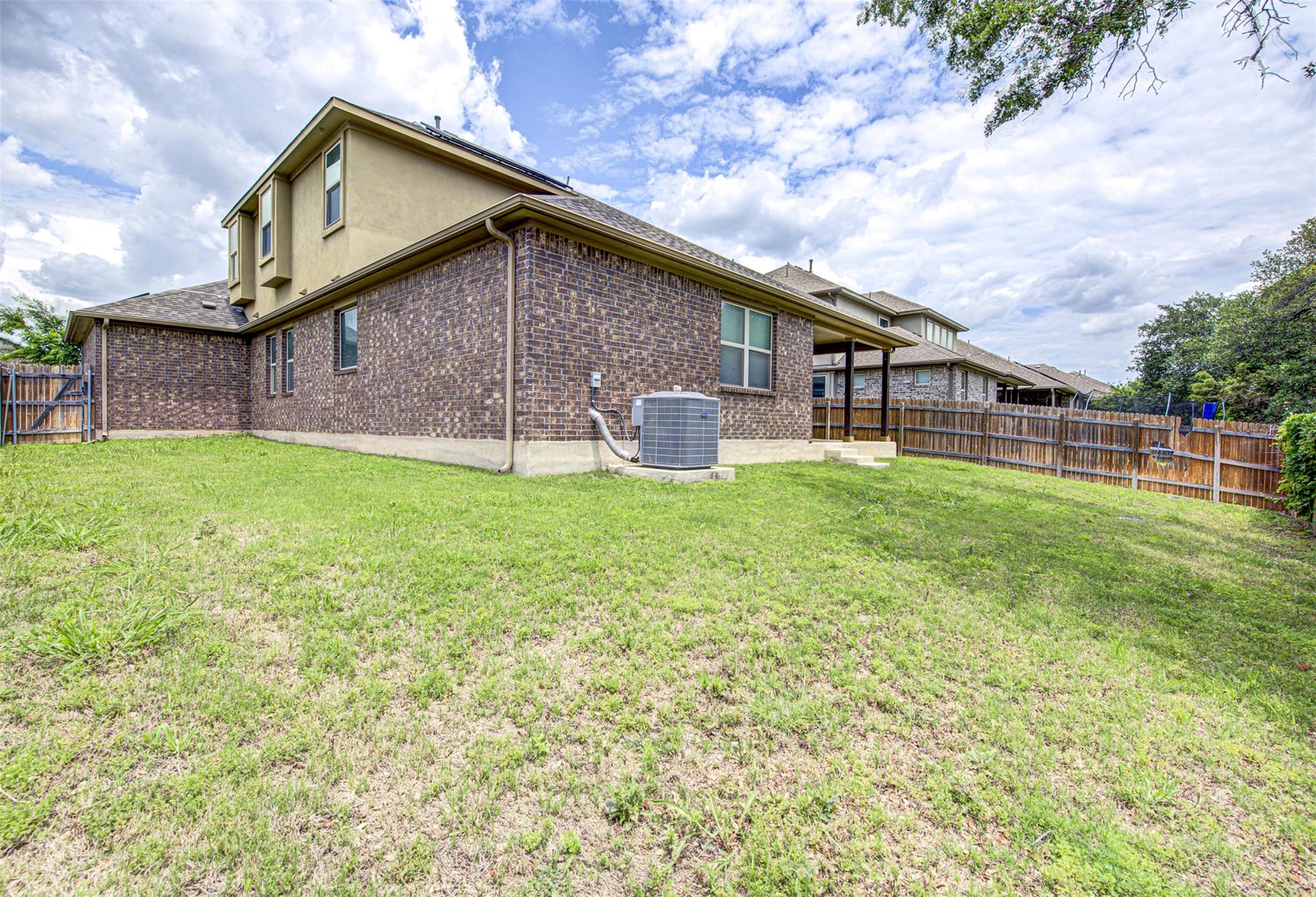 2617 Bowen St, Leander, TX 78641