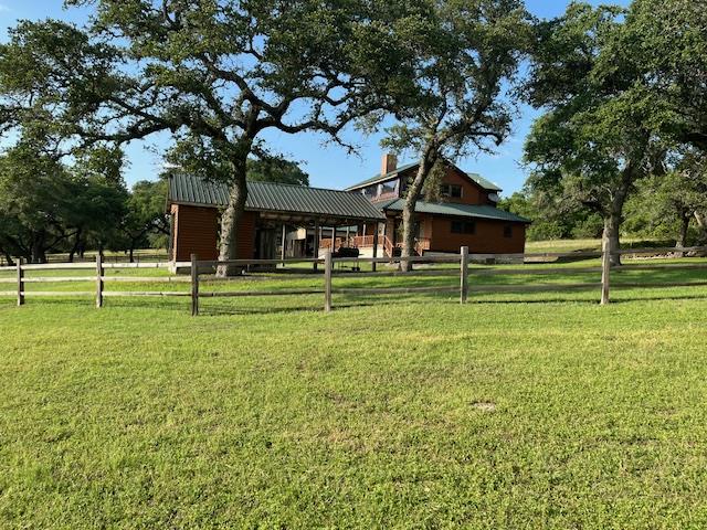 534 Scotts School Rd, Flatonia, TX 78941