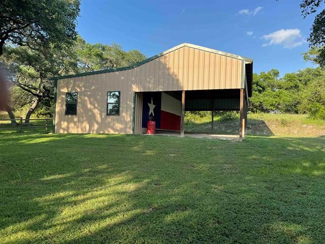 534 Scotts School Rd, Flatonia, TX 78941