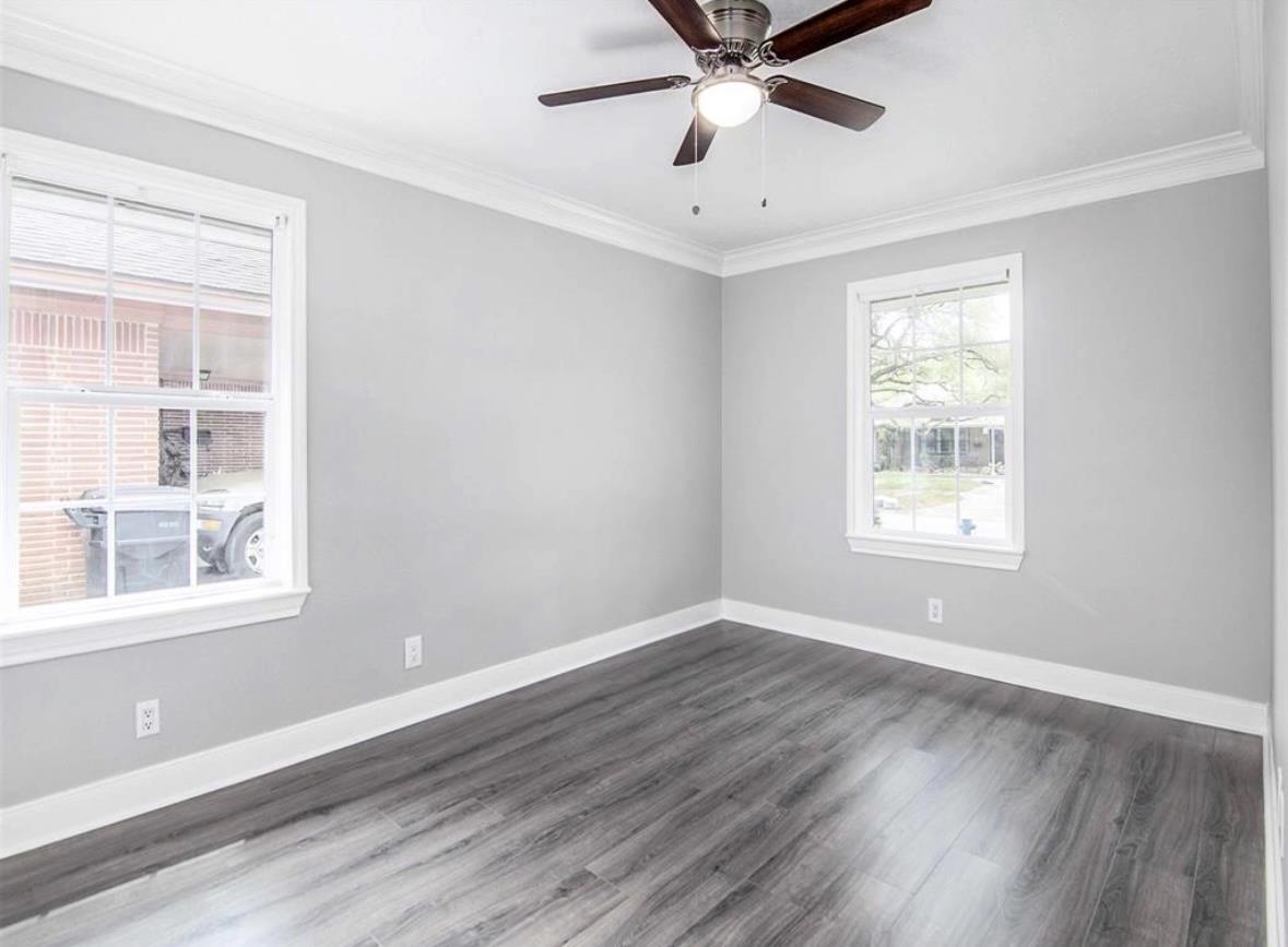 4734 Sanford Rd, Houston, TX 77035