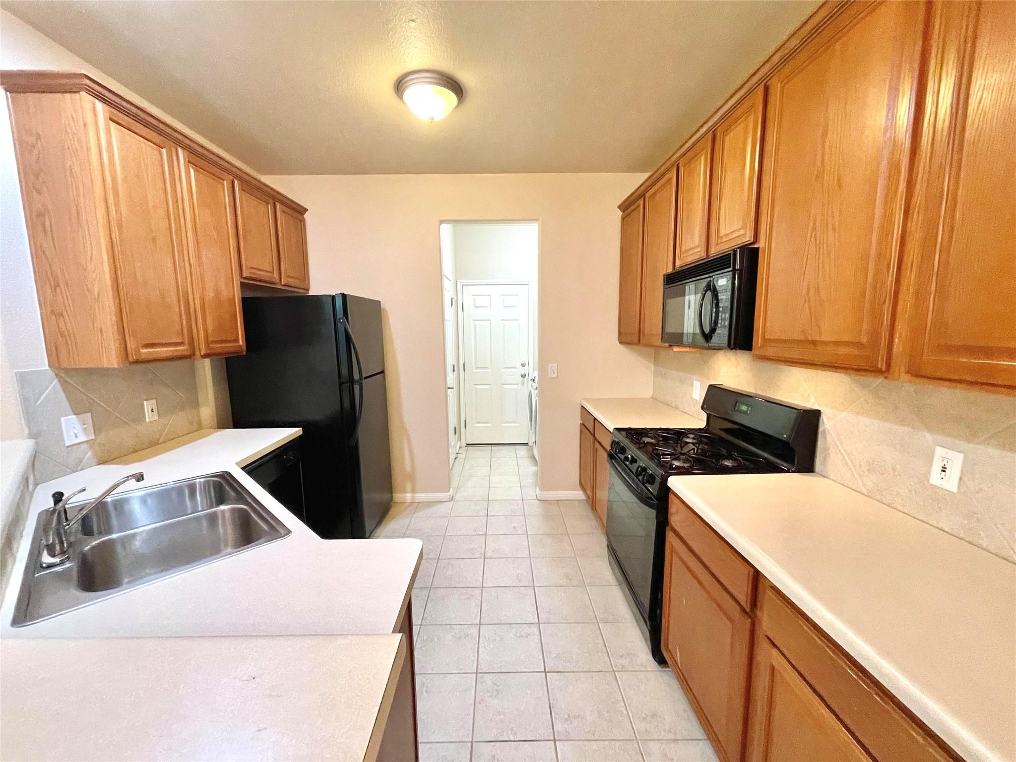 7708 San Felipe Blvd # 17, Austin, TX 78729