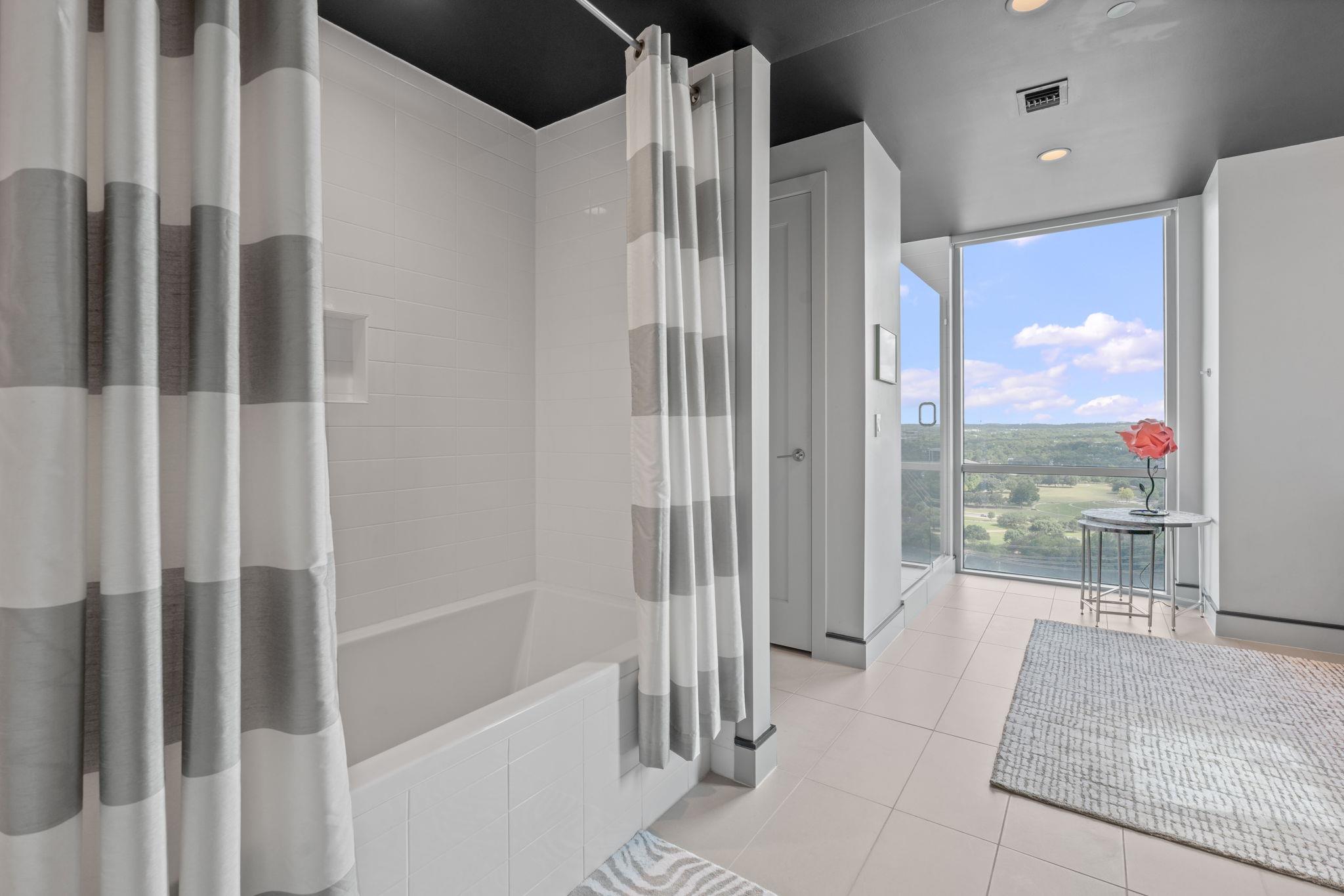 222 West Ave # 1701, Austin, TX 78701