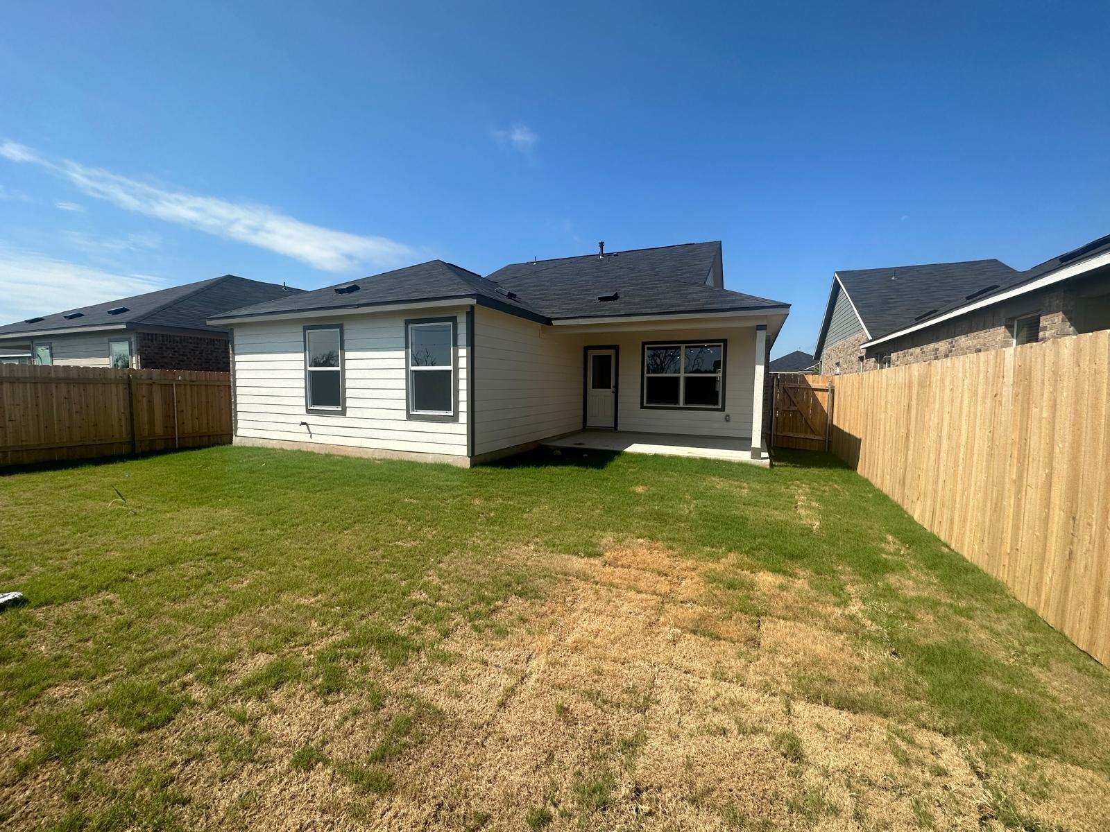 453 Alamito Ave, Kyle, TX 78640