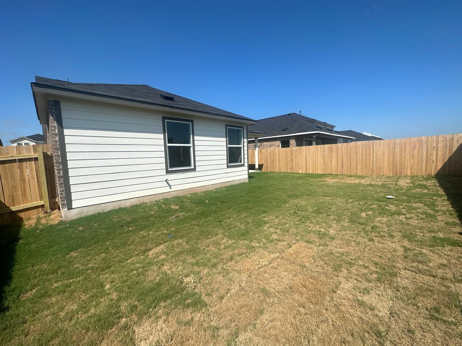 453 Alamito Ave, Kyle, TX 78640
