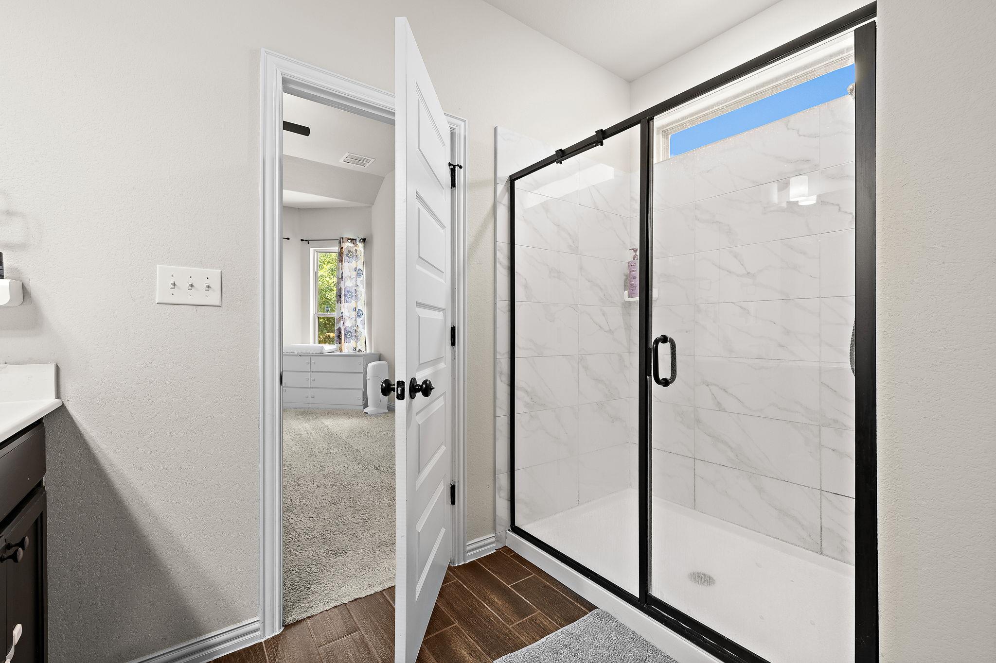 2433 Roaring River Trl, Leander, TX 78641