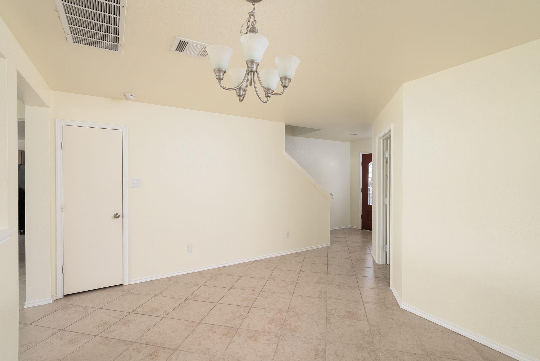 1012 Oatmeal Dr, Pflugerville, TX 78660