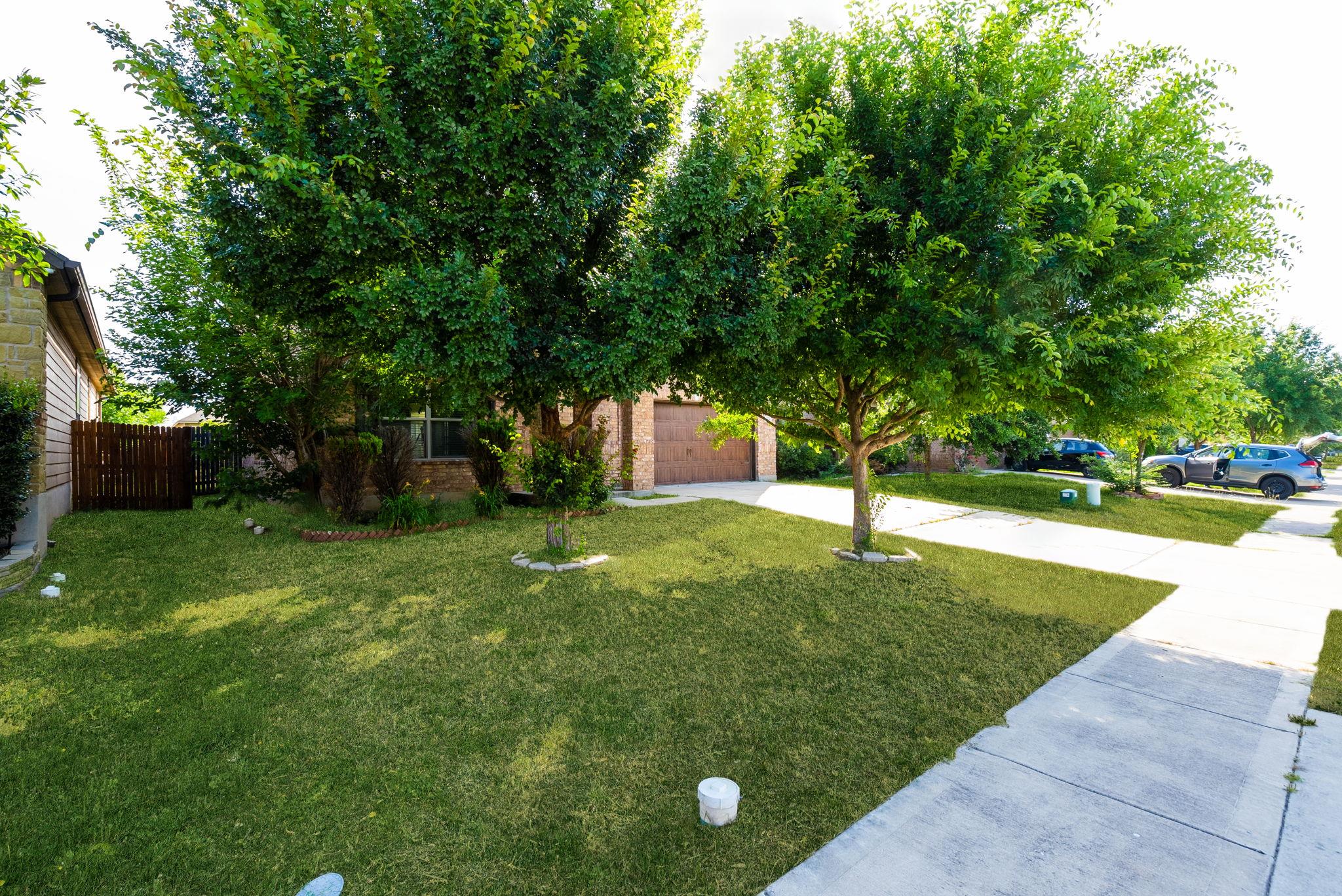 1012 Oatmeal Dr, Pflugerville, TX 78660