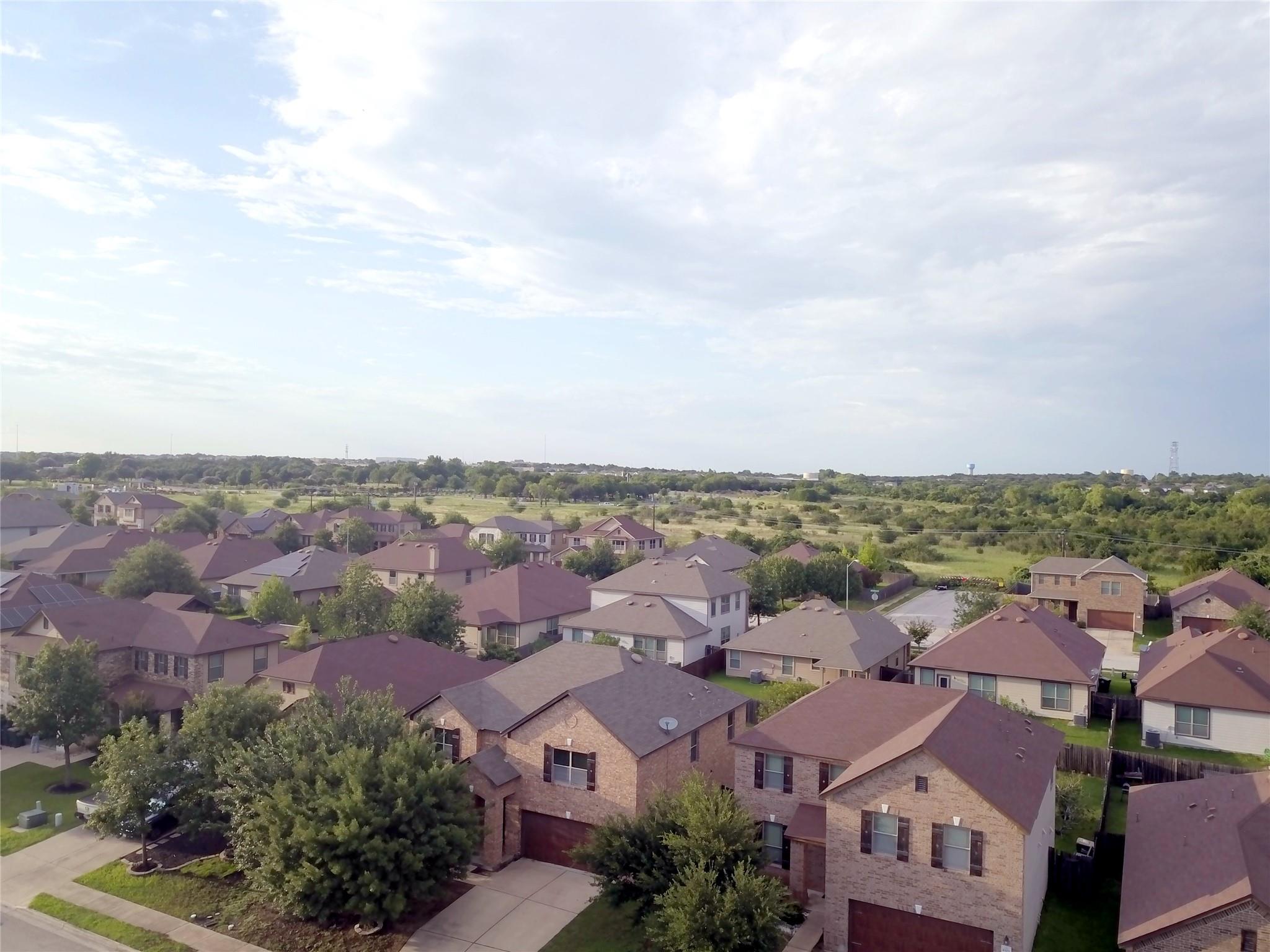 1012 Oatmeal Dr, Pflugerville, TX 78660