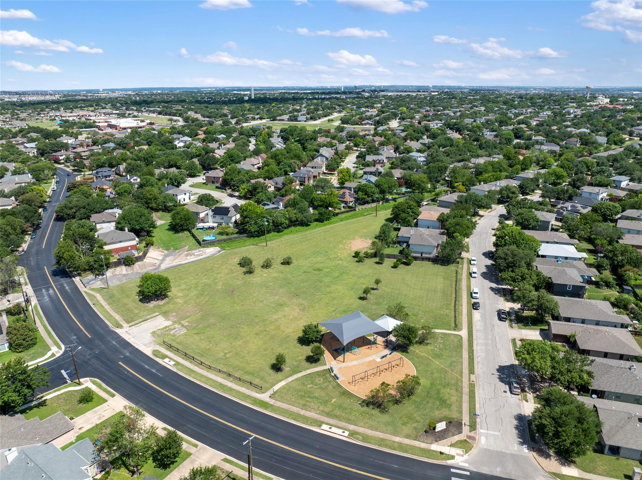 903 Thackeray Ln, Pflugerville, TX 78660