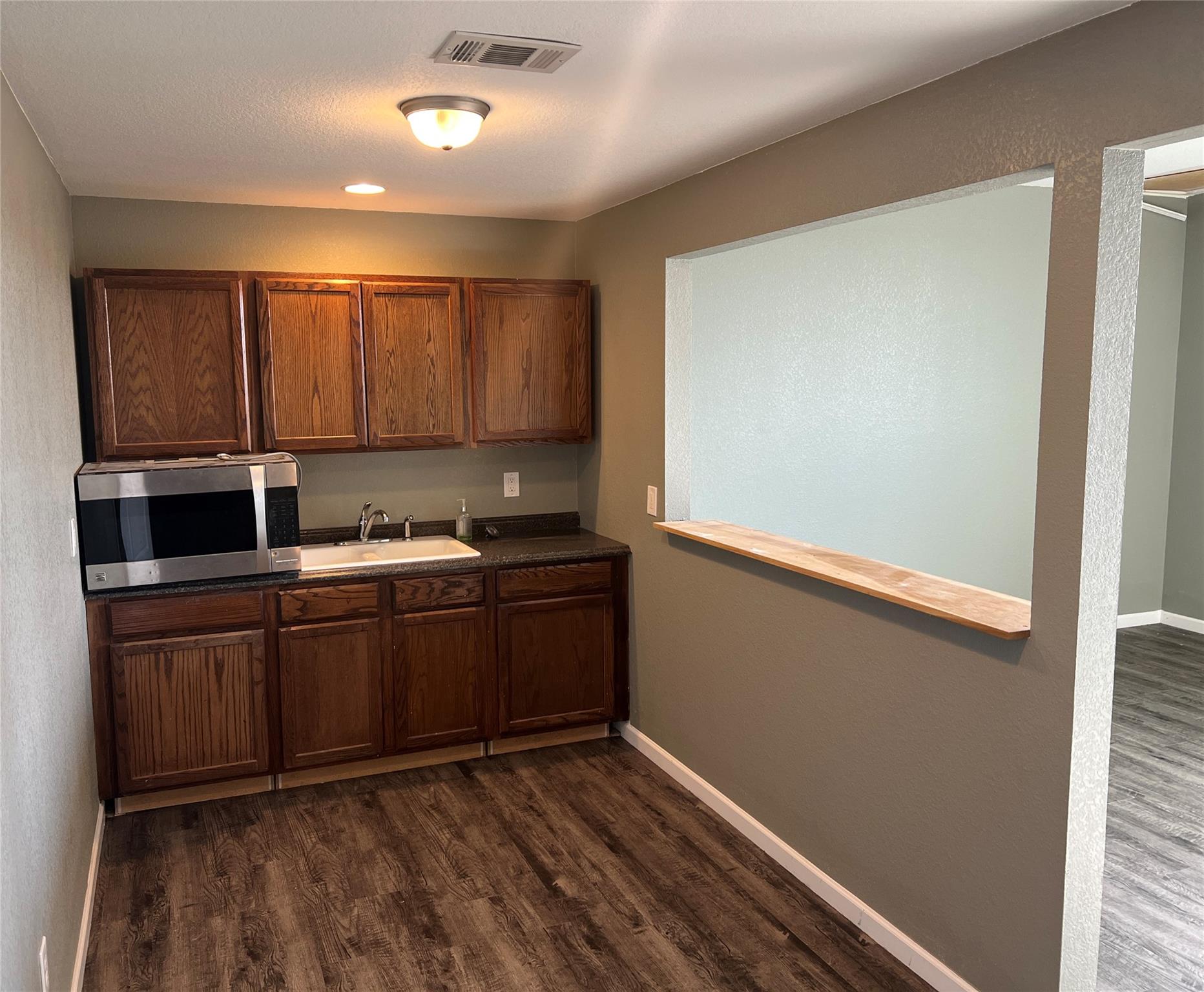 15014 IOWA St, Austin, TX 78734