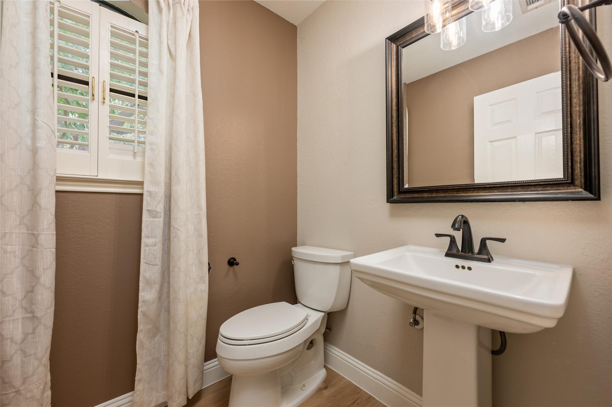 315 Comet, Lakeway, TX 78734