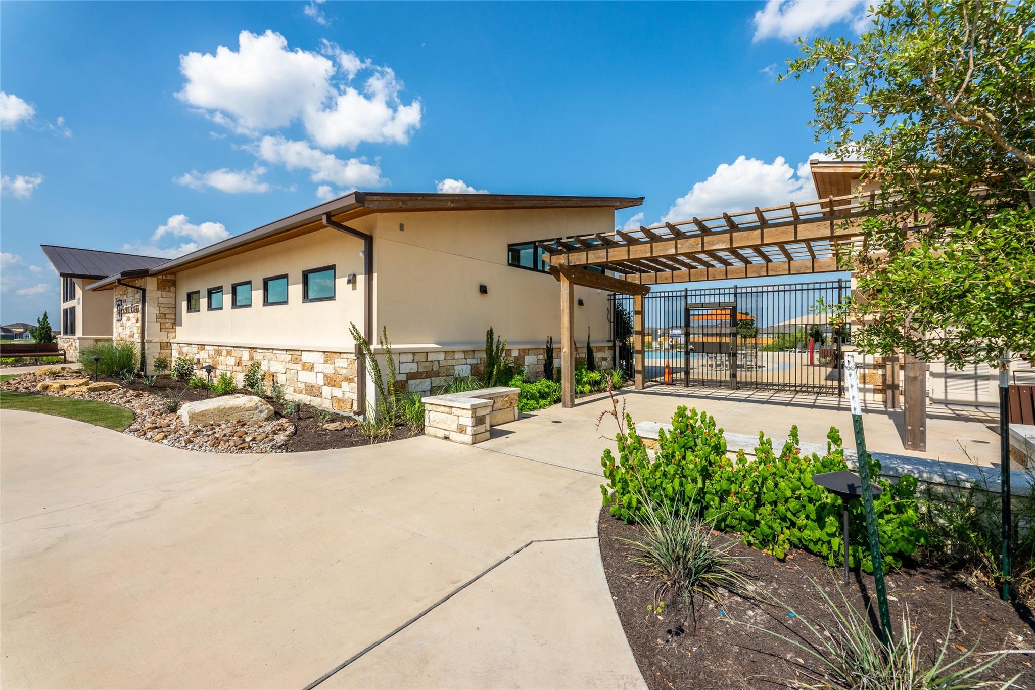 308 Arabian Colt Dr, Georgetown, TX 78626