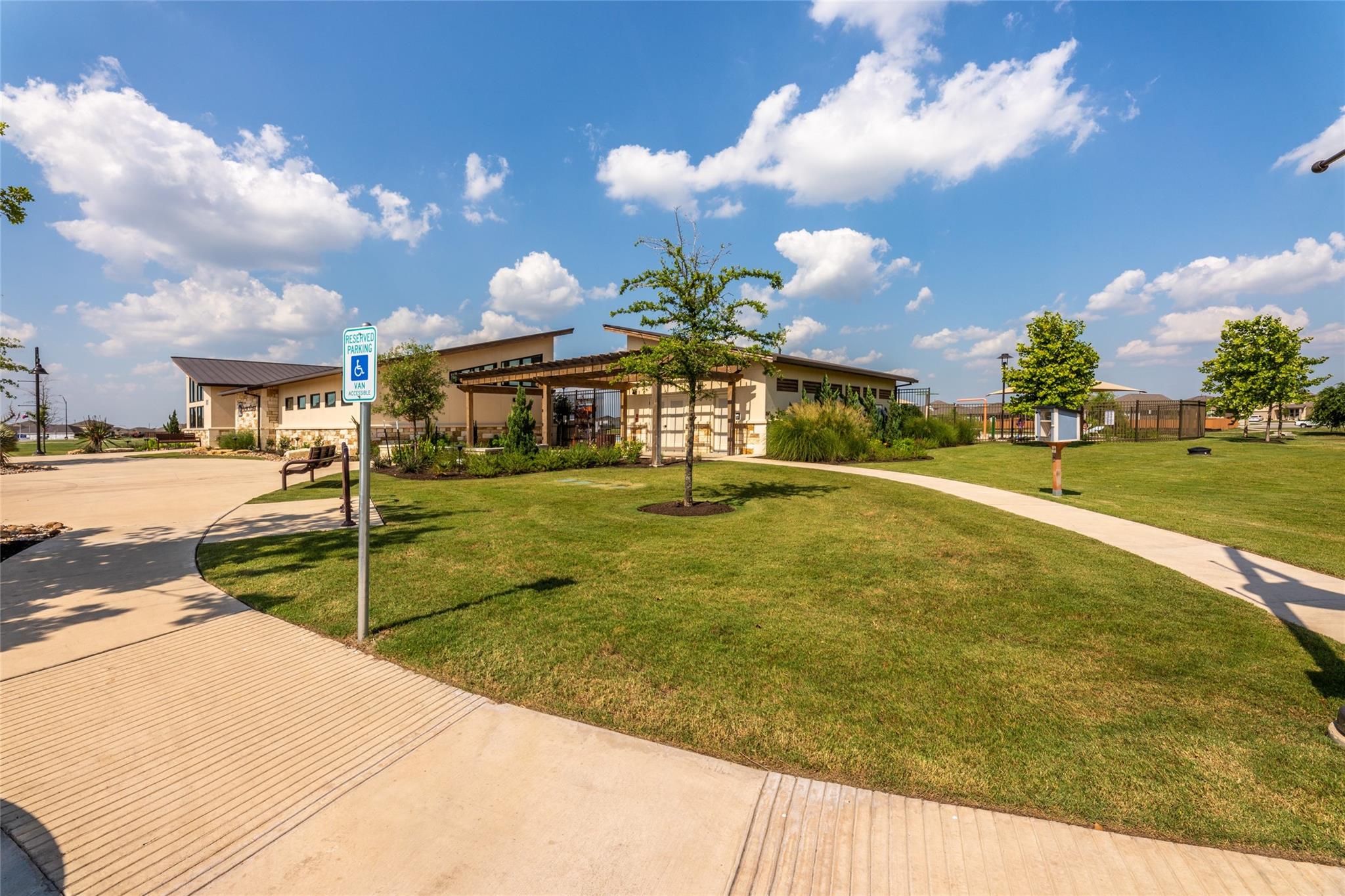 308 Arabian Colt Dr, Georgetown, TX 78626