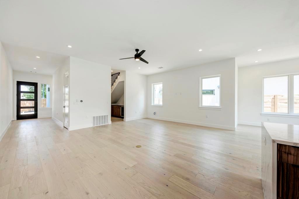 200 Tillery Sq # 1, Austin, TX 78702