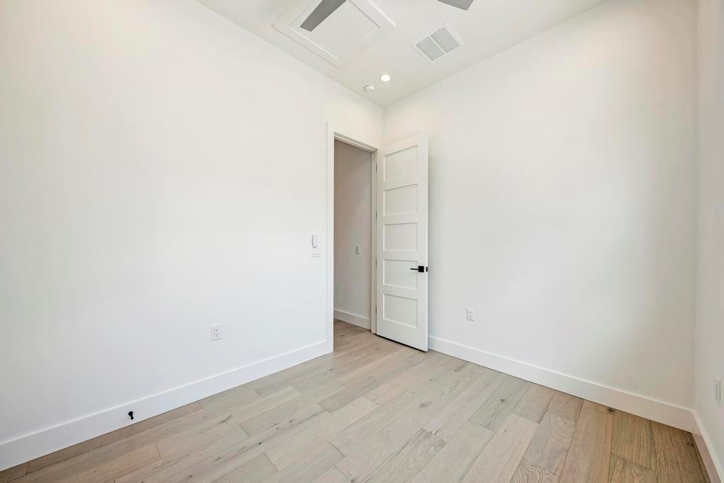 200 Tillery Sq # 1, Austin, TX 78702