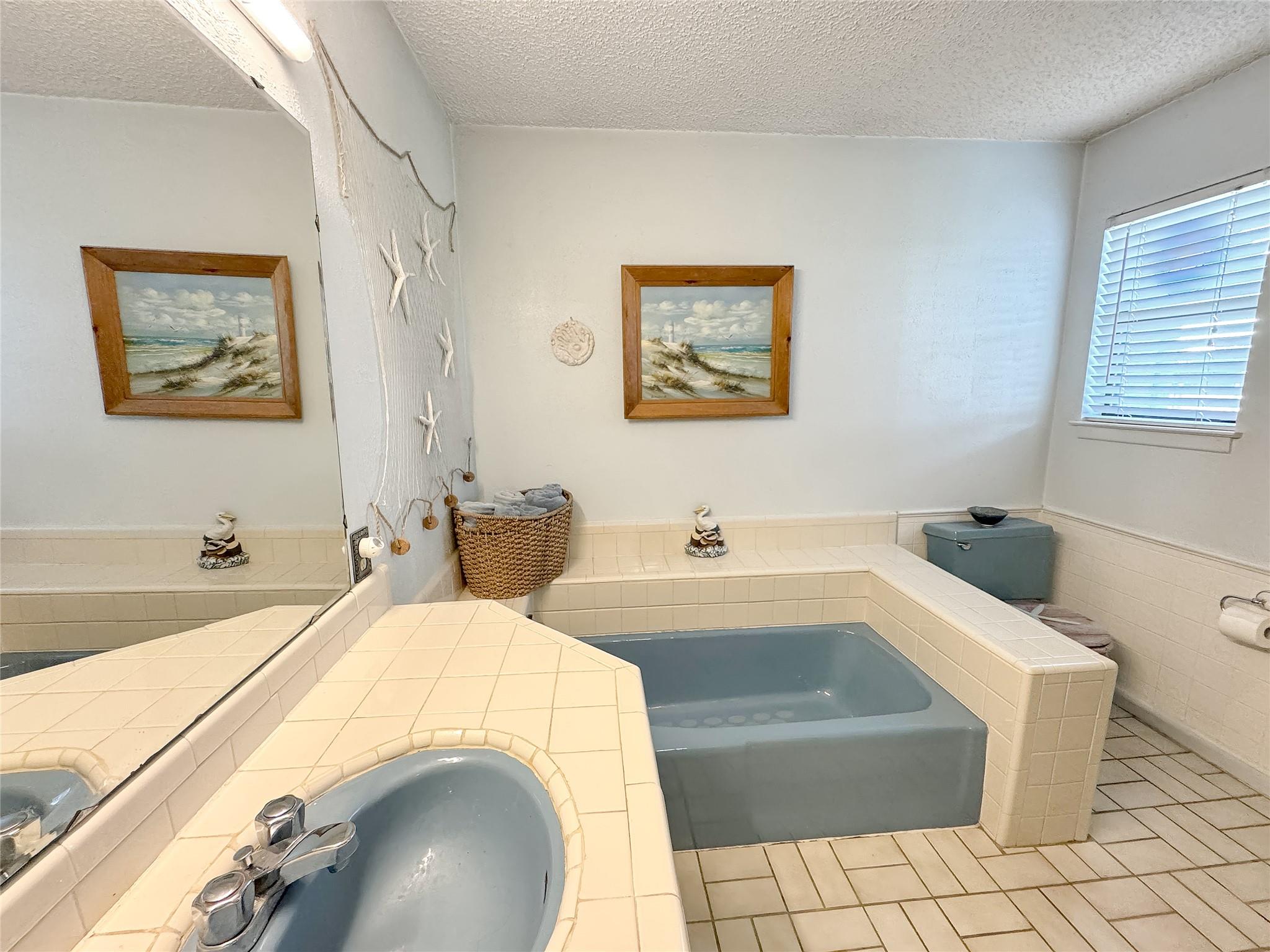 12055 Rebecca Creek Rd, Spring Branch, TX 78070