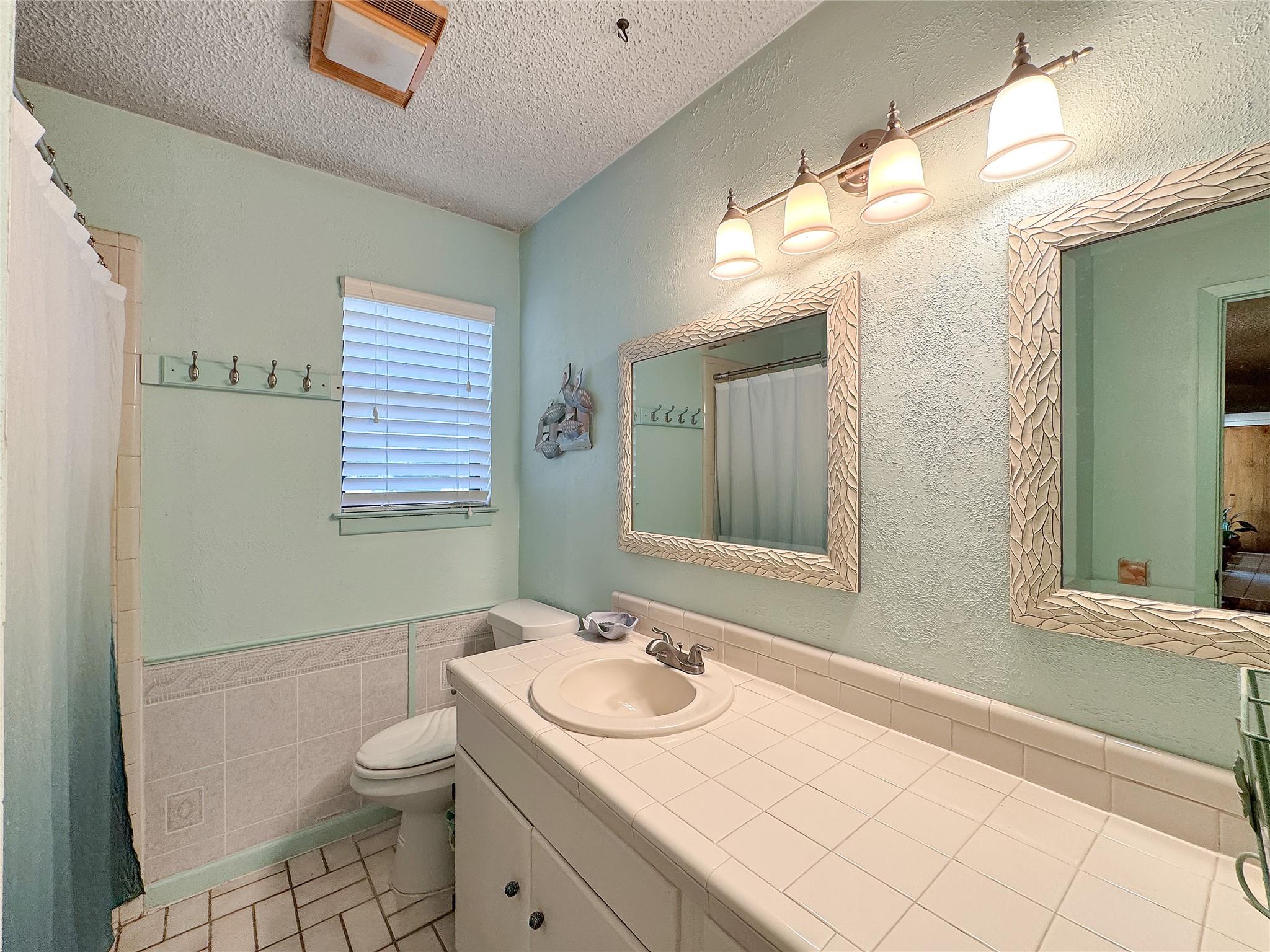 12055 Rebecca Creek Rd, Spring Branch, TX 78070