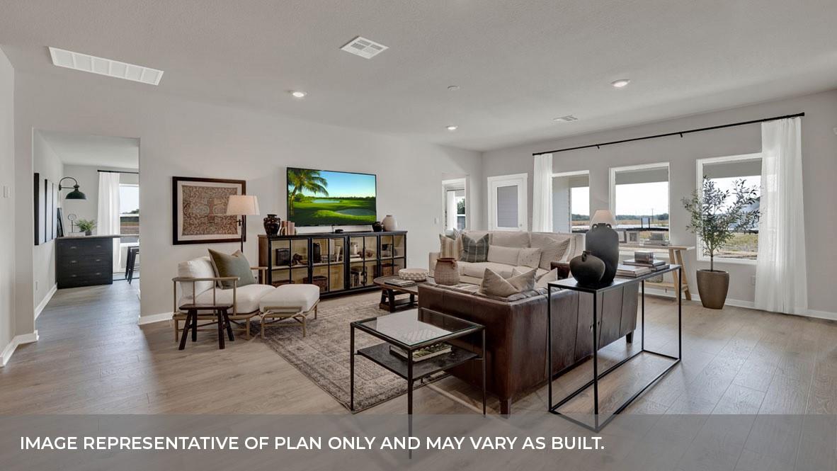 399 BARRON ESTATE Dr, Lockhart, TX 78644