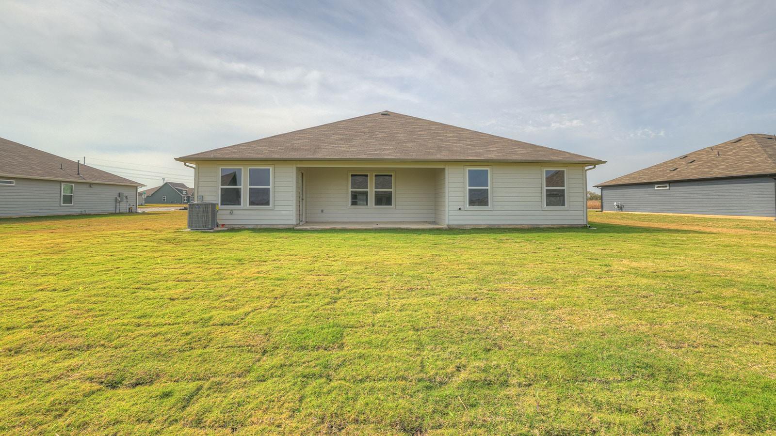 476 ATTICUS Cv, Lockhart, TX 78644