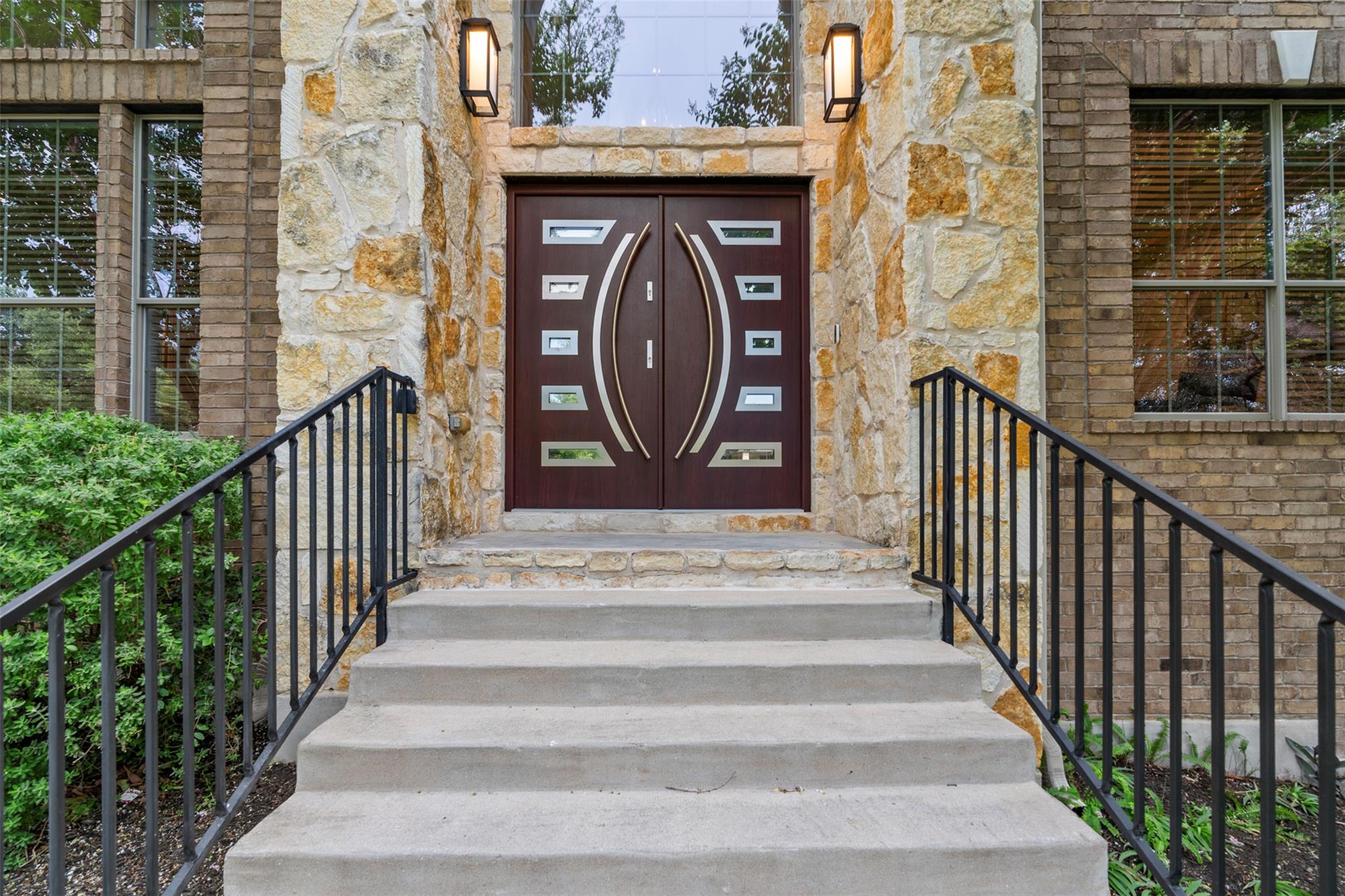 7608 Journeyville Dr, Austin, TX 78735
