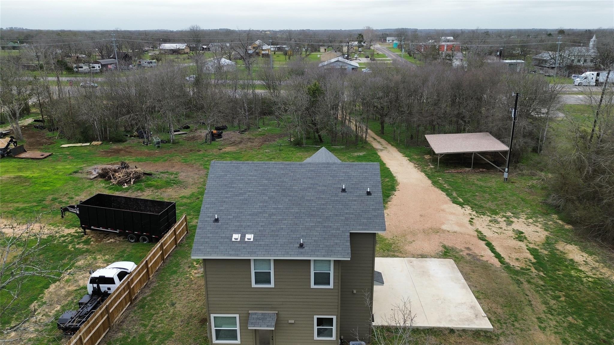 3805 E Us-290 Highway E, Paige, TX 78659