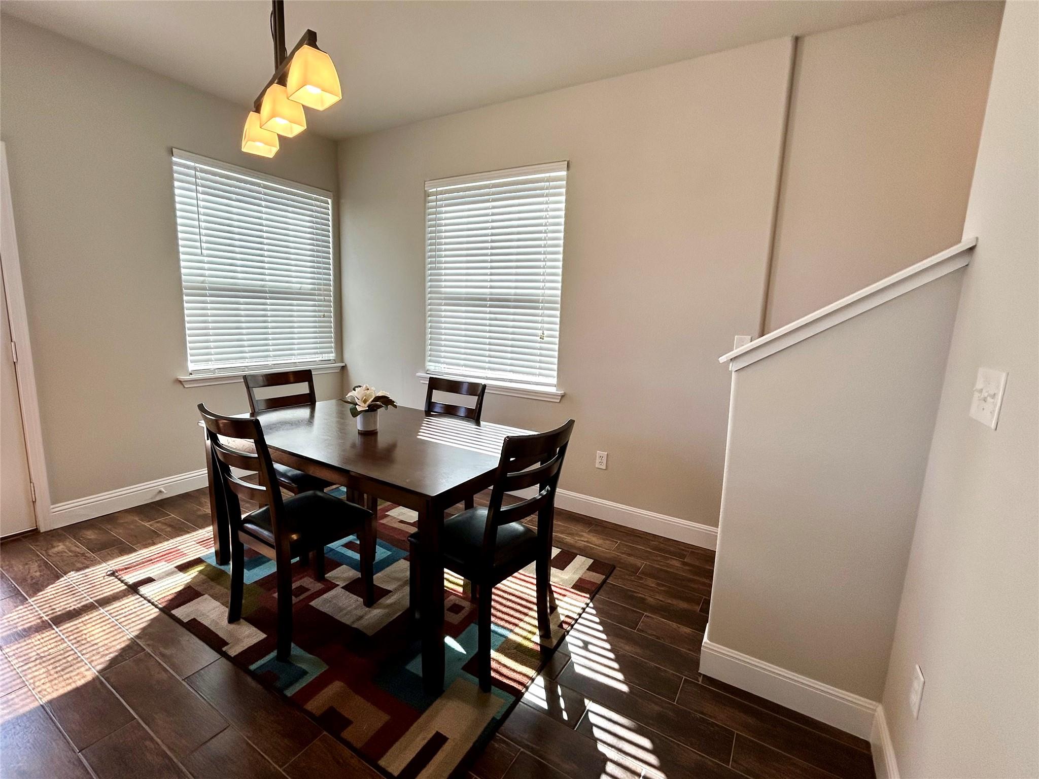 3805 E Us-290 Highway E, Paige, TX 78659