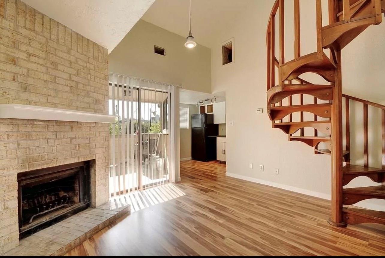 2500 Burleson Rd # 317, Austin, TX 78741