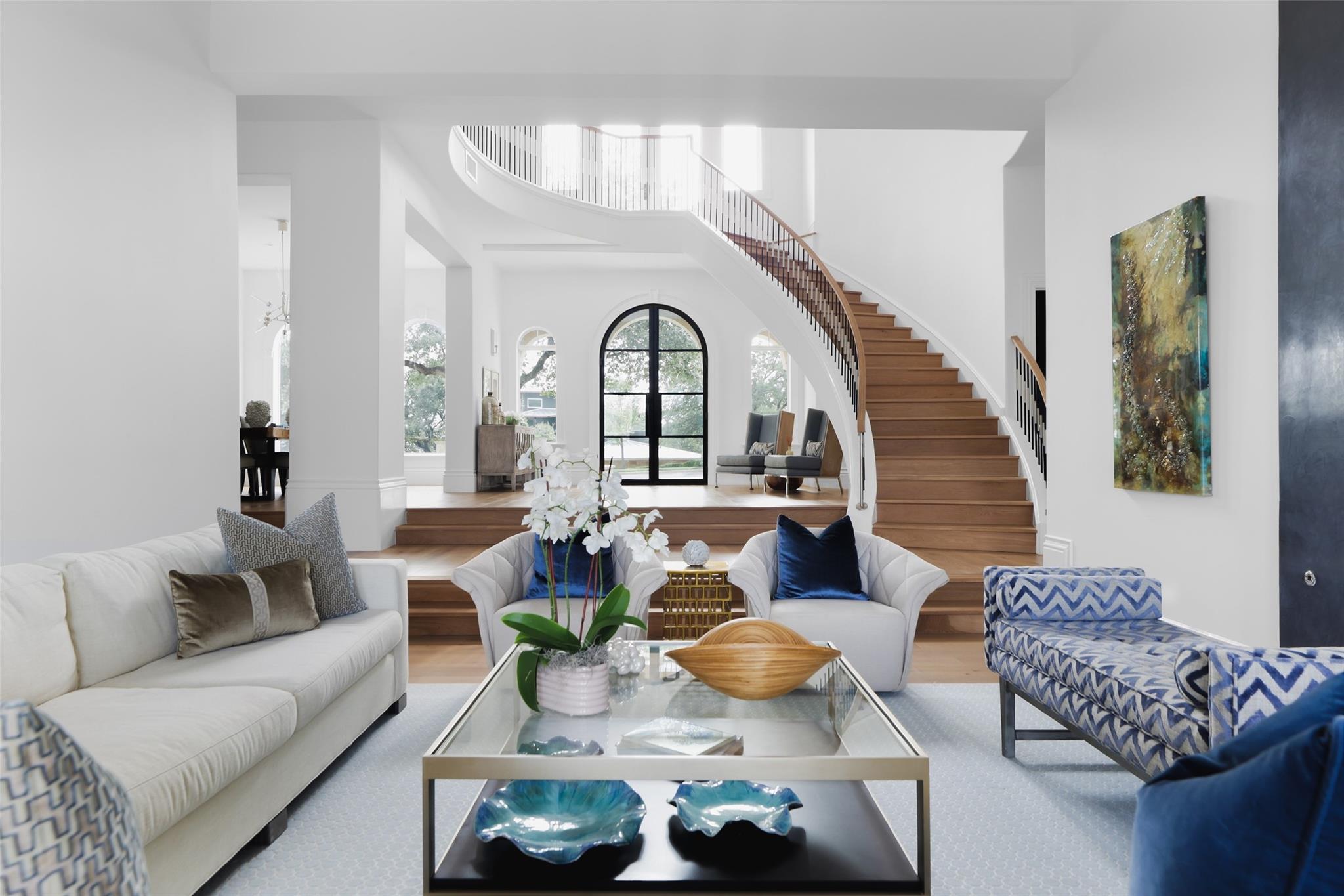 2005 FAR GALLANT Dr, Austin, TX 78746