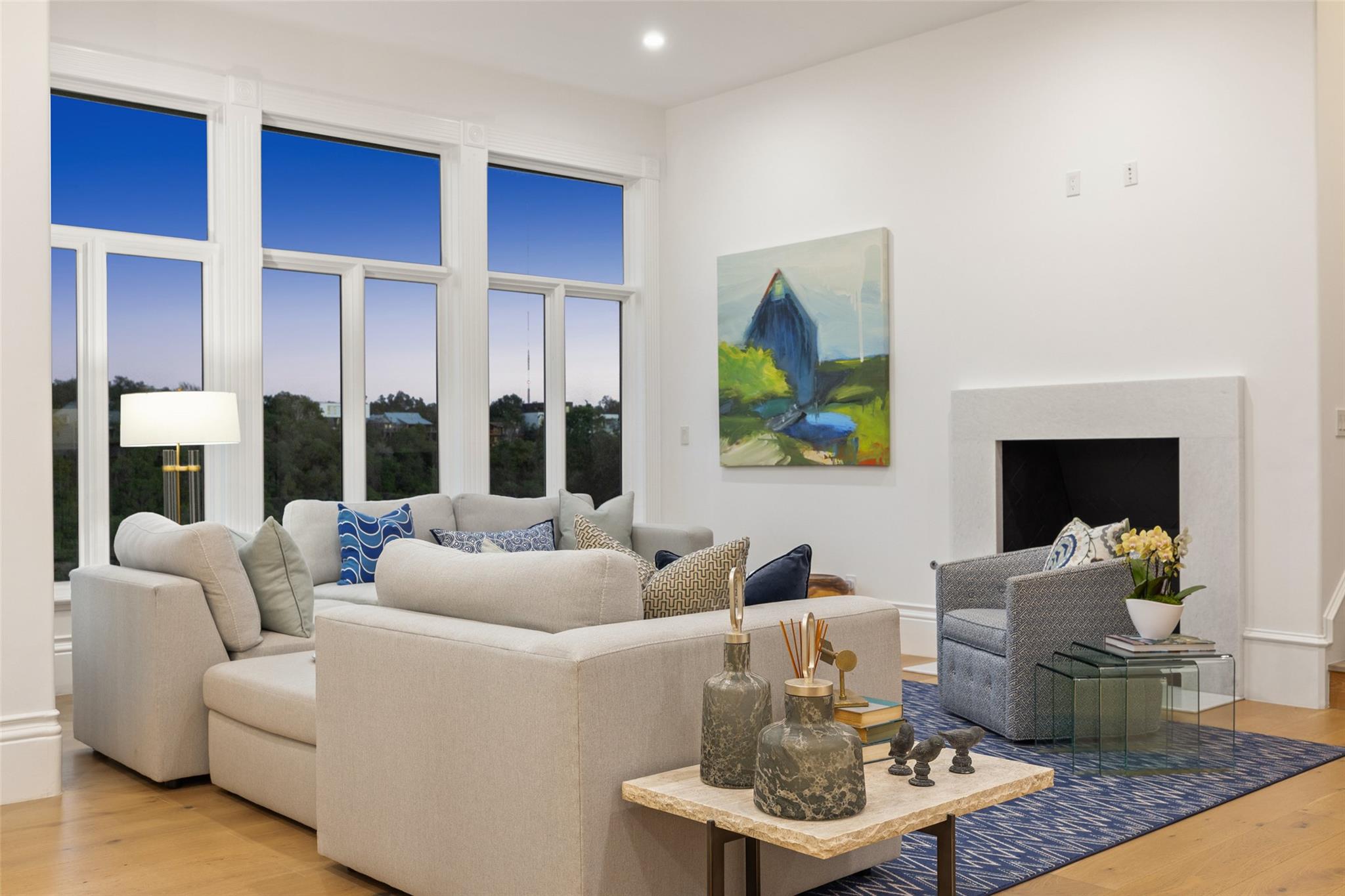 2005 FAR GALLANT Dr, Austin, TX 78746