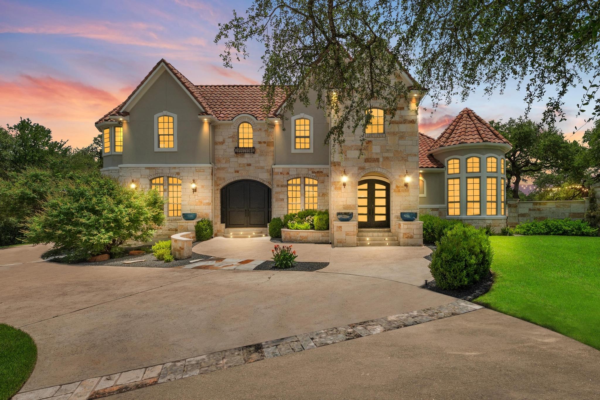 241 Gabriel Woods Dr, Georgetown, TX 78633