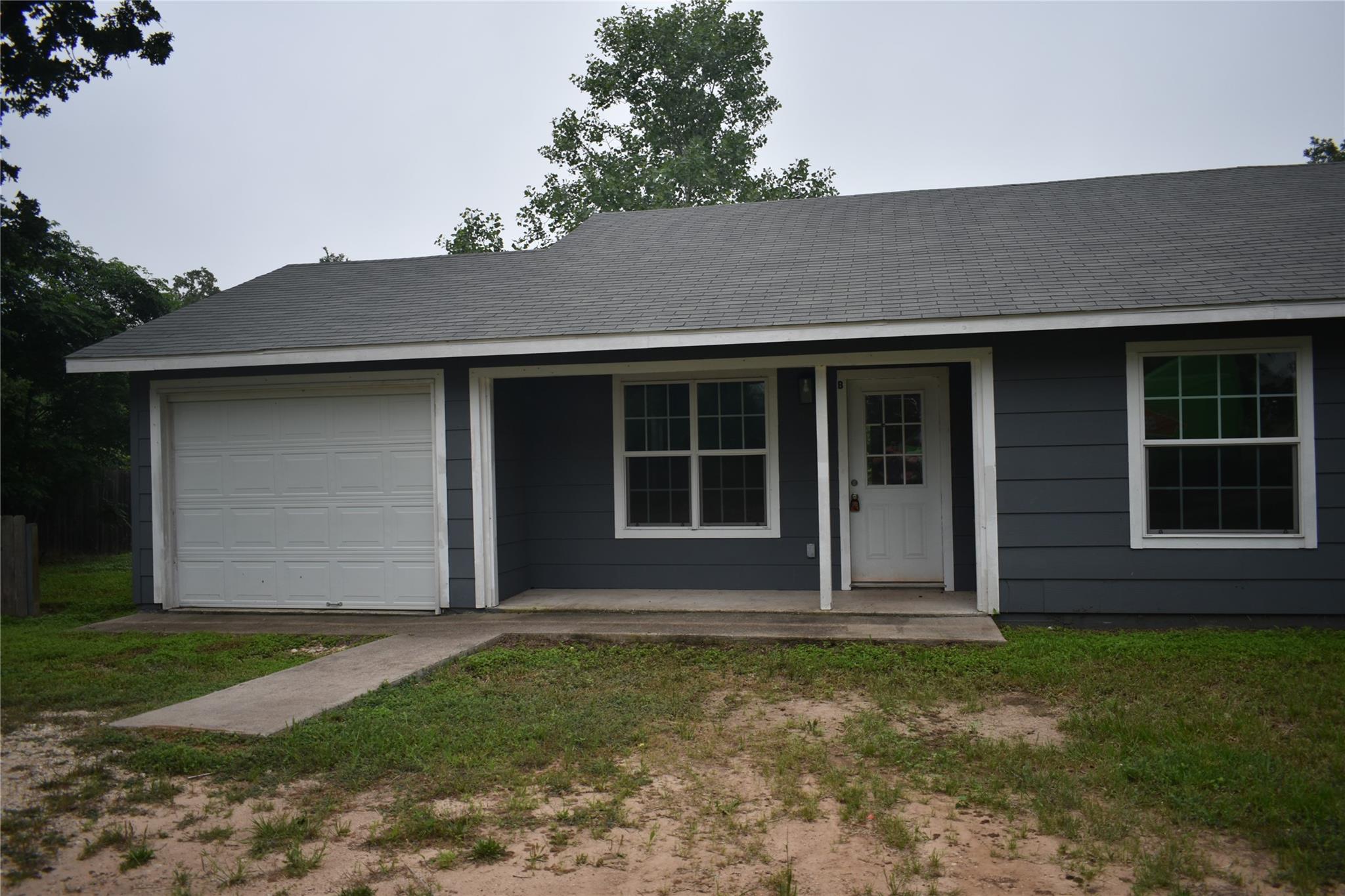 142 Voss Pkwy # A, Cedar Creek, TX 78612