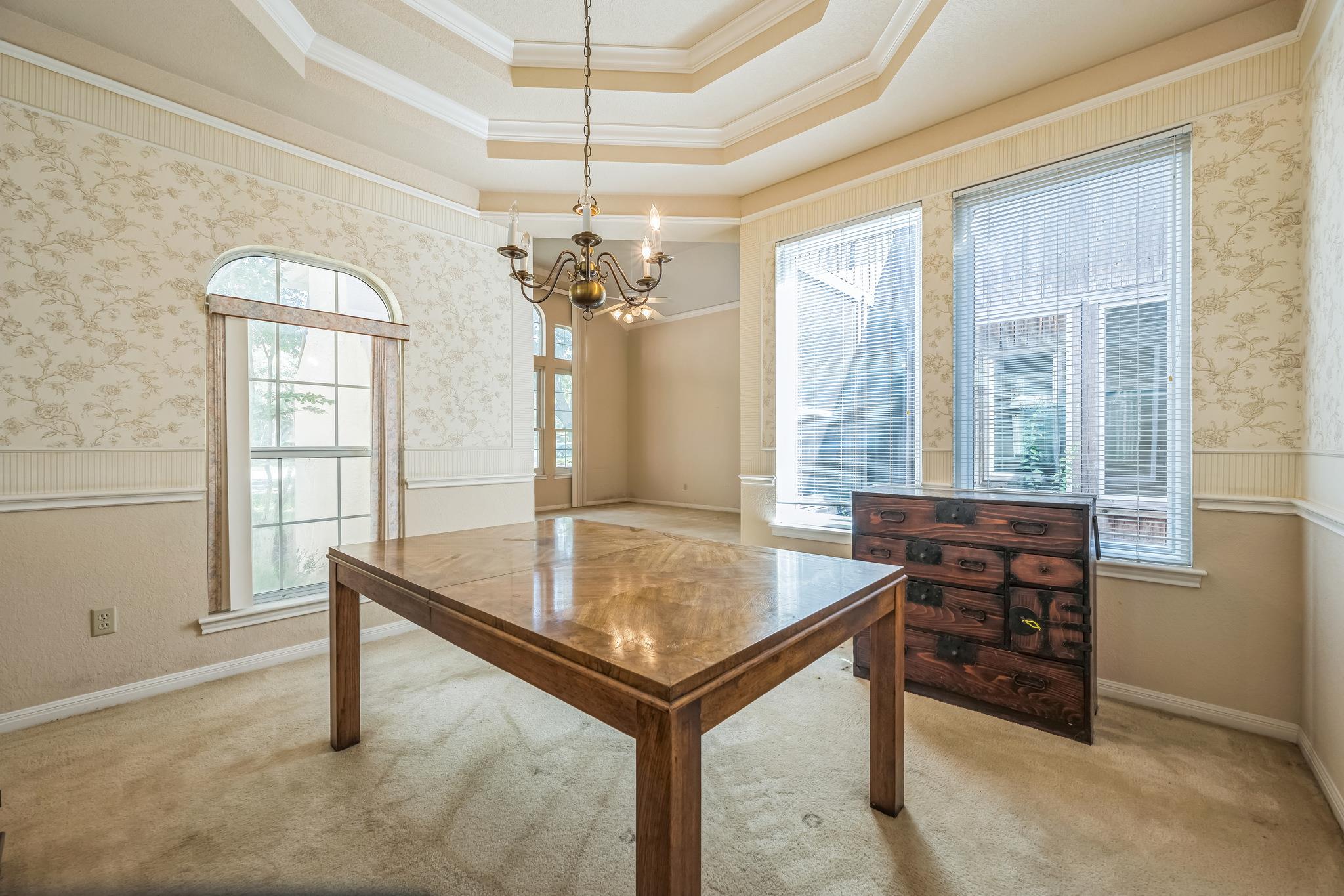 7 Hillway Dr, Round Rock, TX 78664