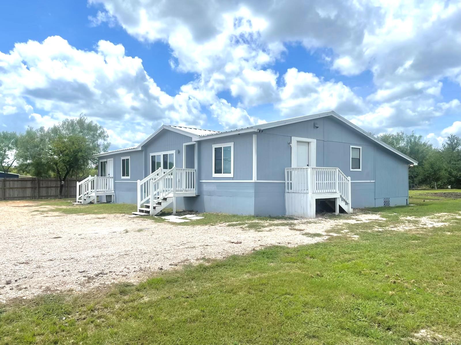 149 Gato Rd, Cedar Creek, TX 78612
