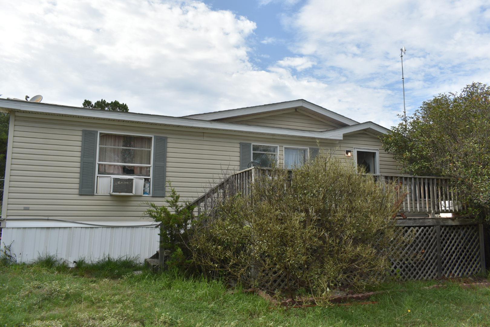 1800 Thousand Oaks Trl, Liberty Hill, TX 78642