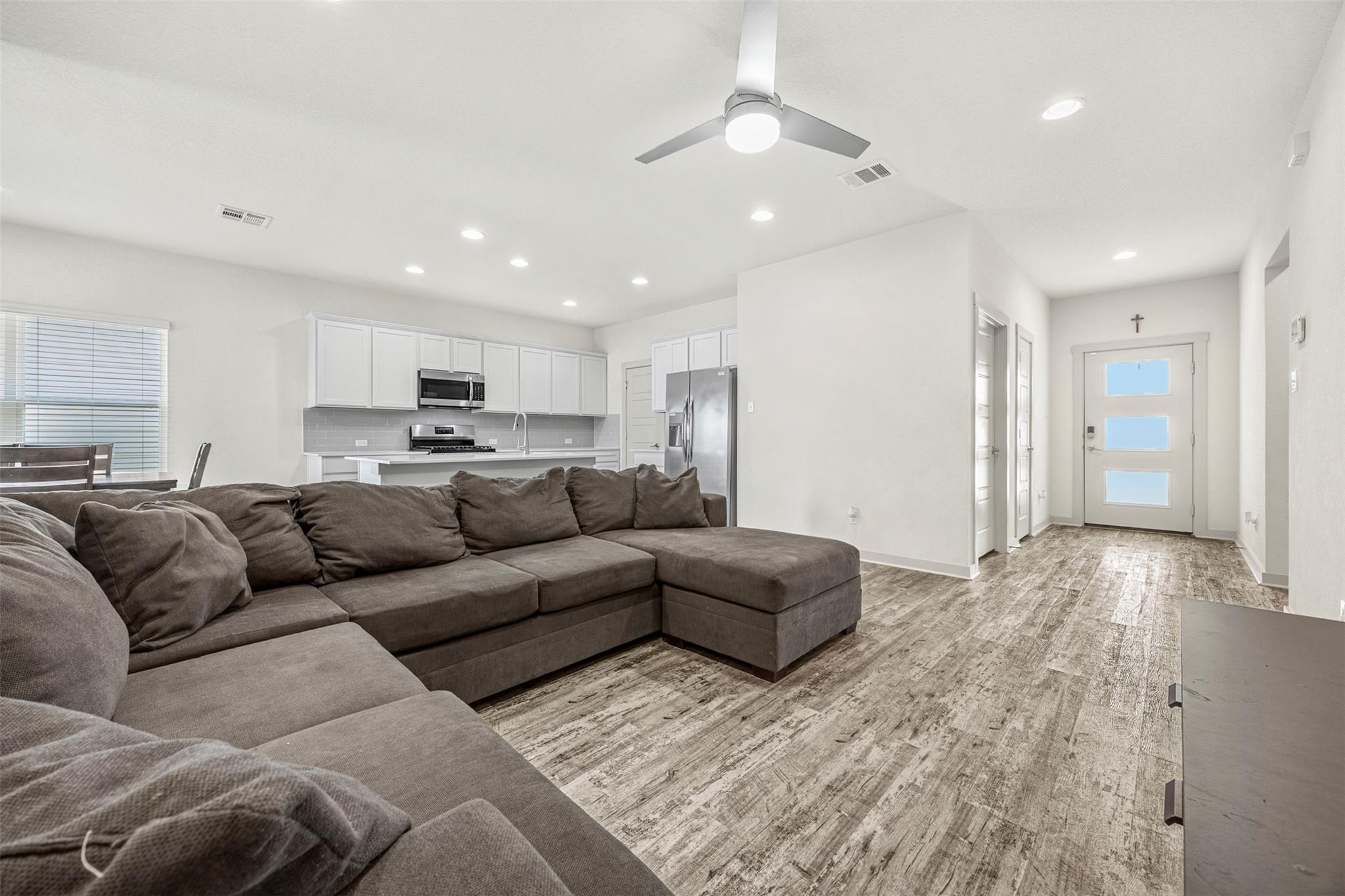 321 Gidran Trl, Georgetown, TX 78626