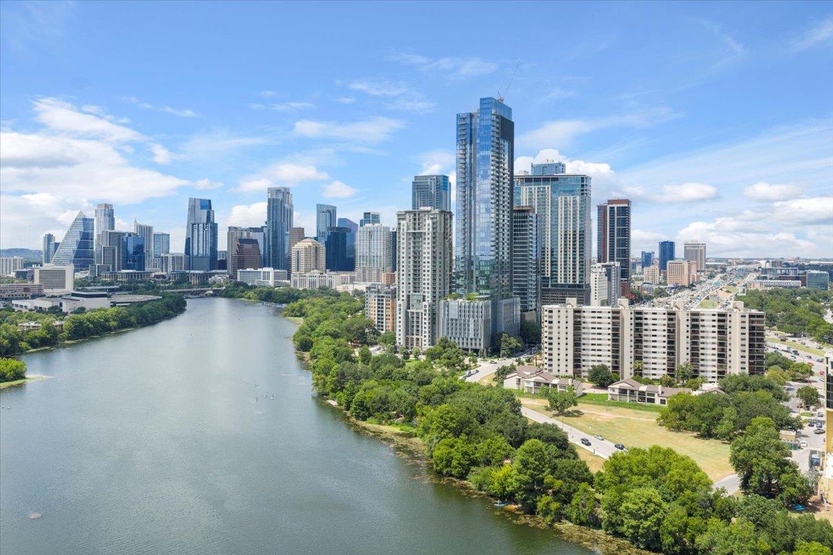 40 N Interstate Hwy 35 # 6B3, Austin, TX 78701