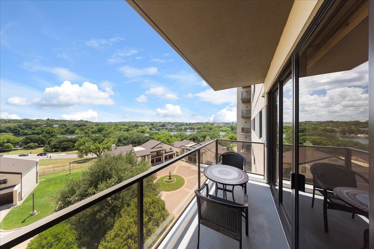 40 N Interstate Hwy 35 # 6B3, Austin, TX 78701