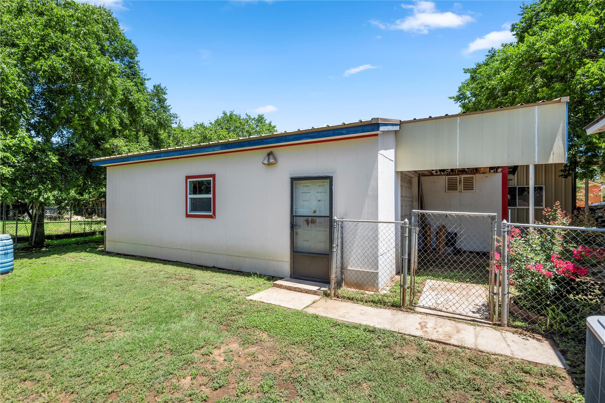 208 Purser St, Liberty Hill, TX 78642