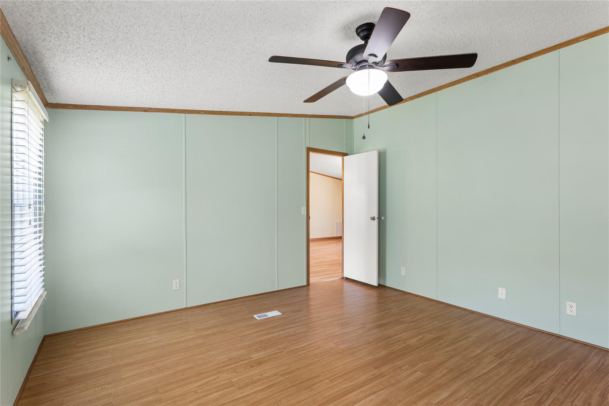 208 Purser St, Liberty Hill, TX 78642