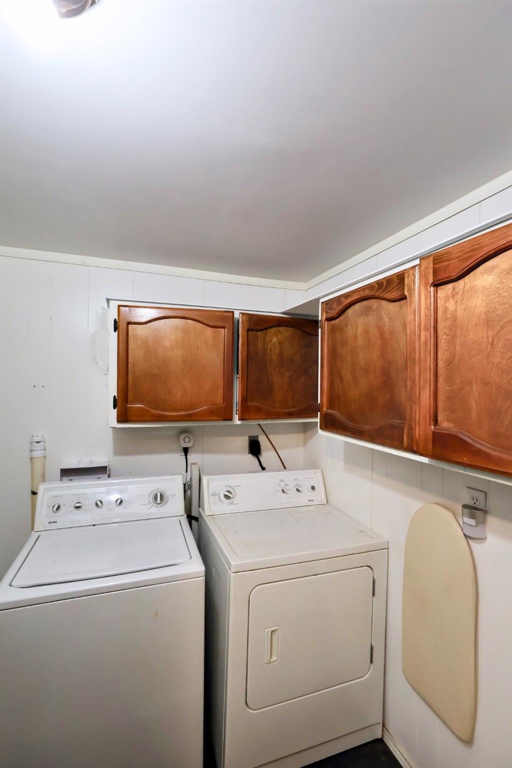 109 Travis Rd, Paige, TX 78659