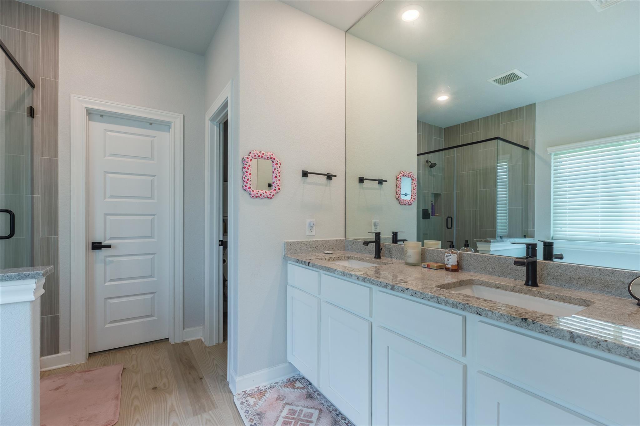 126 Periwinkle Ln, Bastrop, TX 78602
