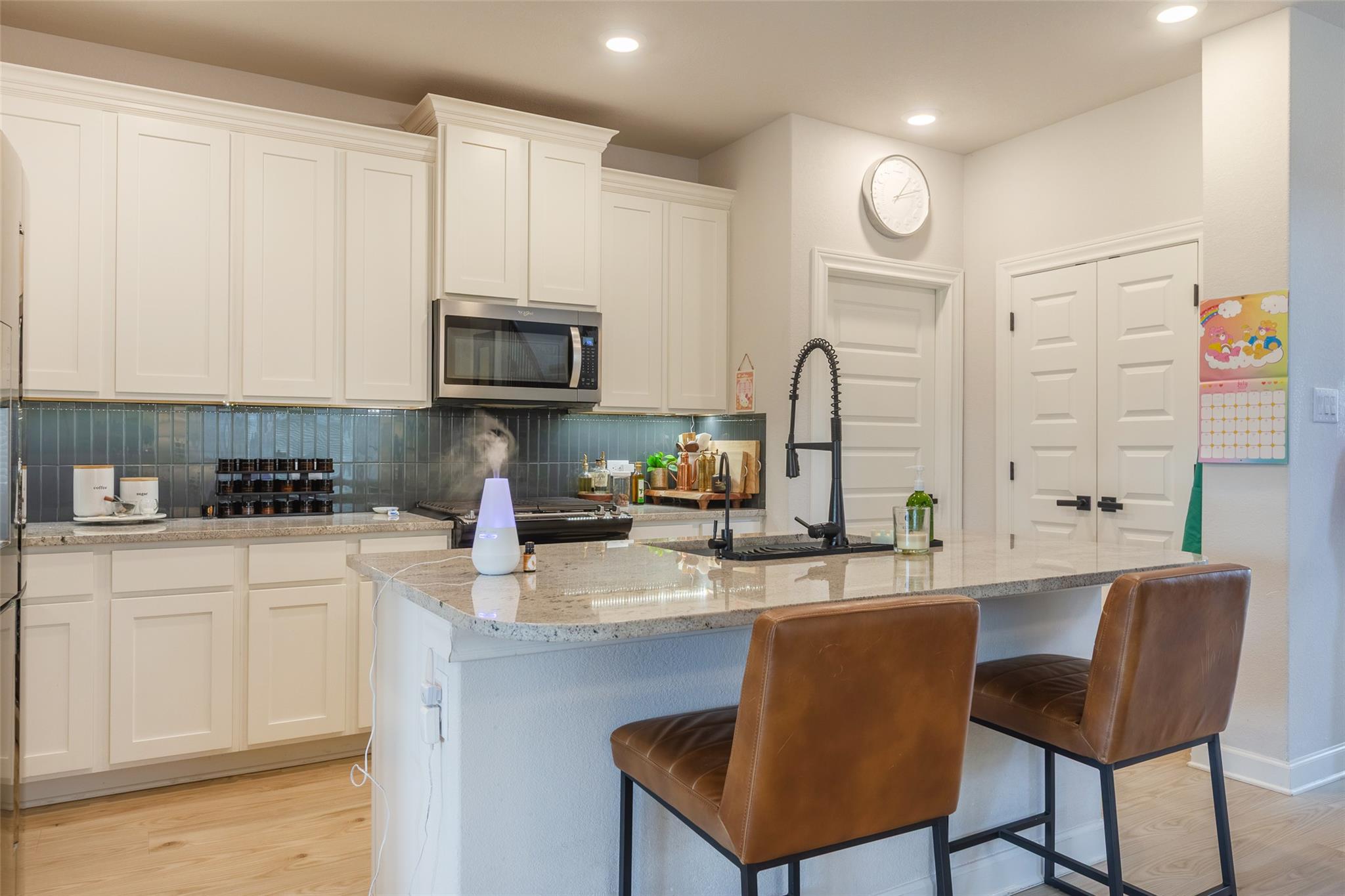 126 Periwinkle Ln, Bastrop, TX 78602