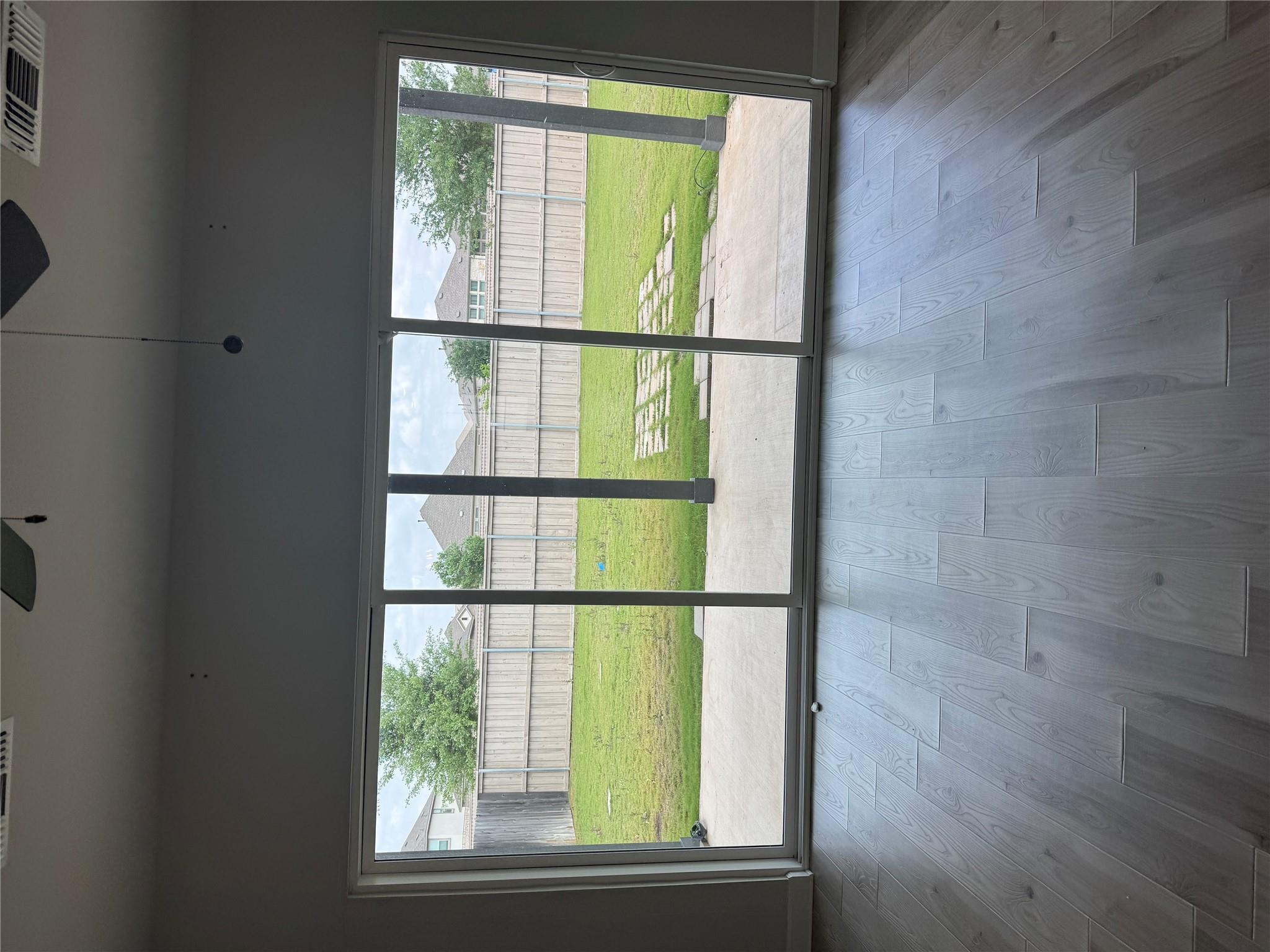 126 Periwinkle Ln, Bastrop, TX 78602