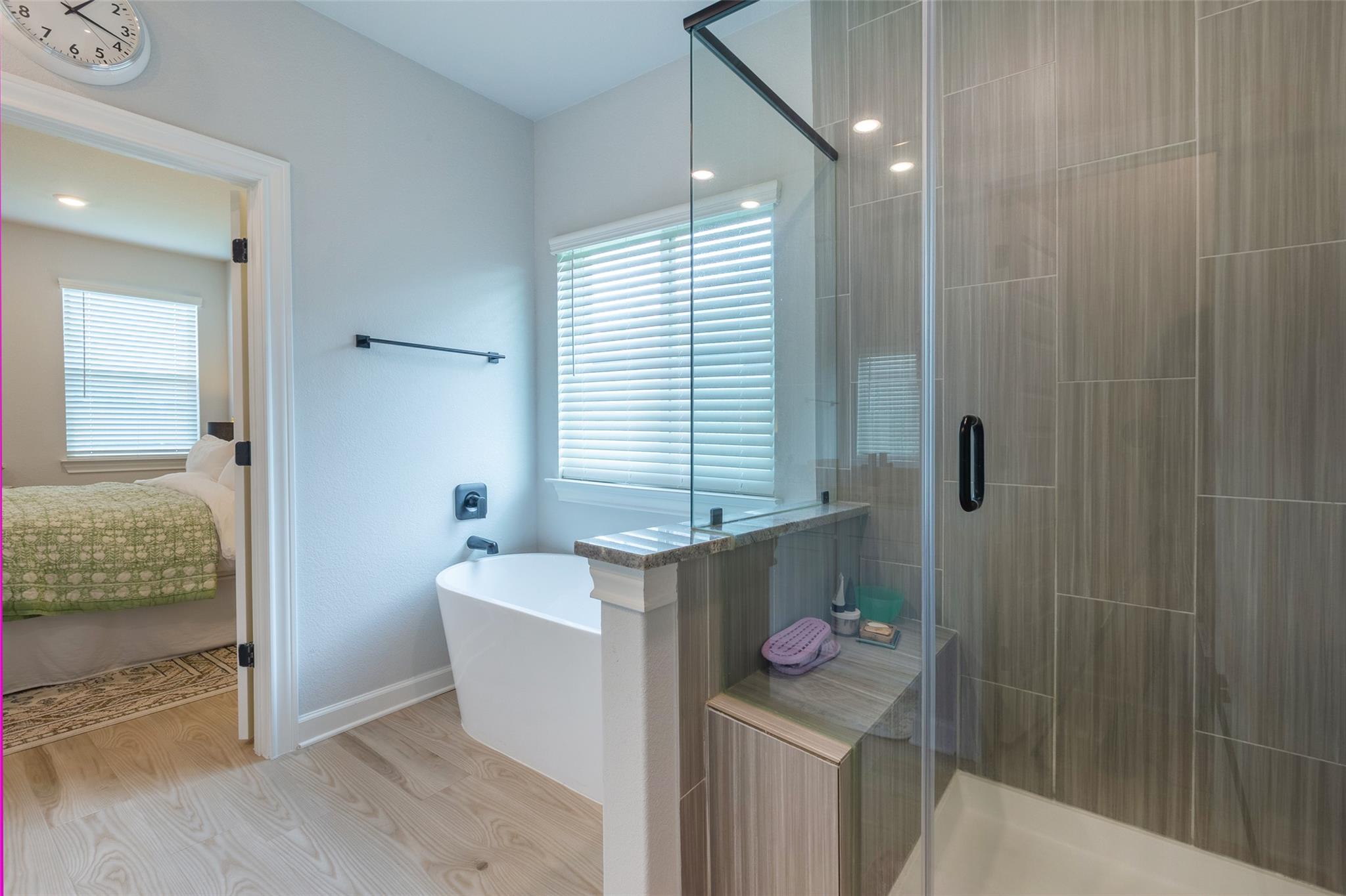 126 Periwinkle Ln, Bastrop, TX 78602