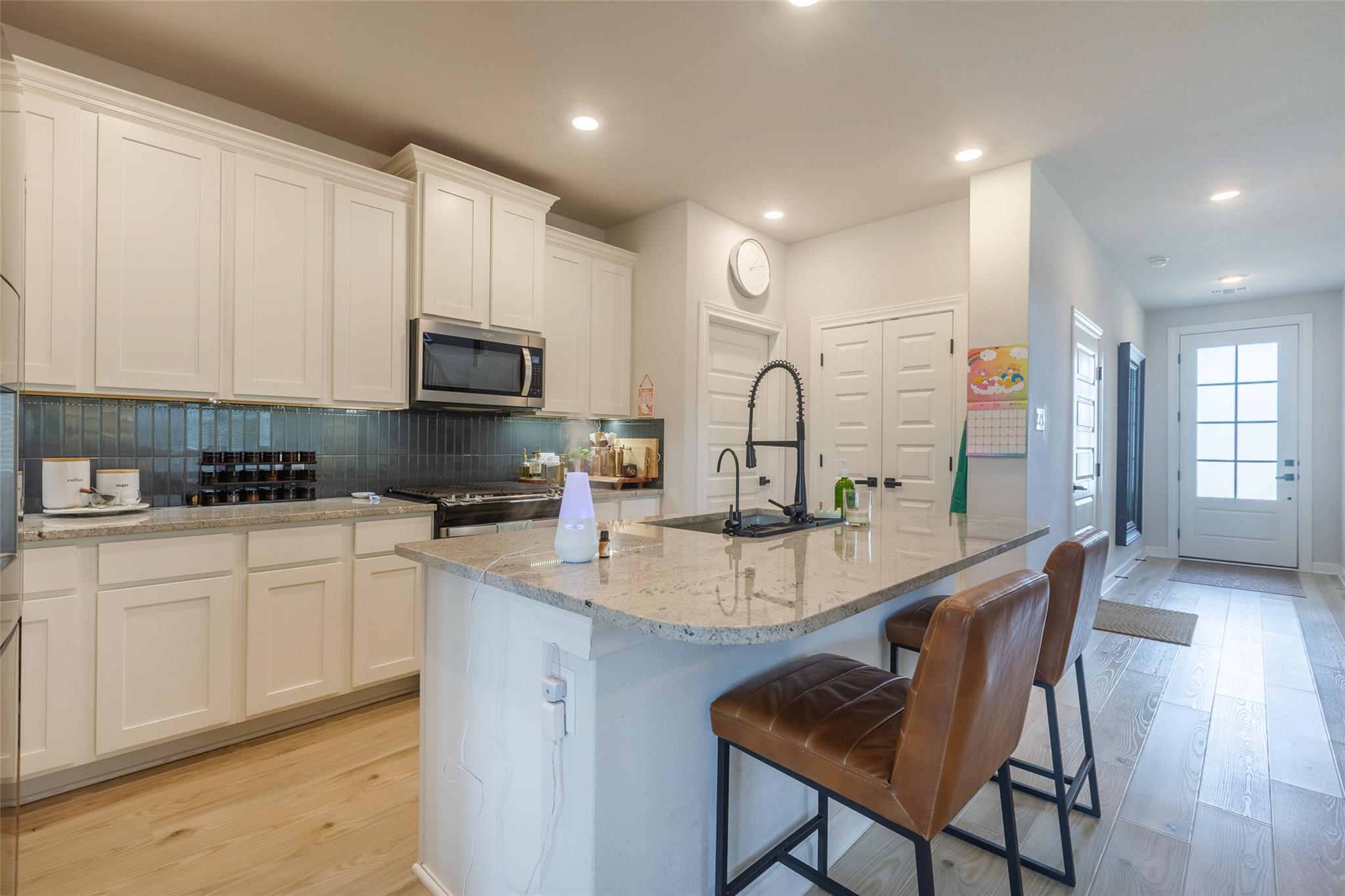 126 Periwinkle Ln, Bastrop, TX 78602