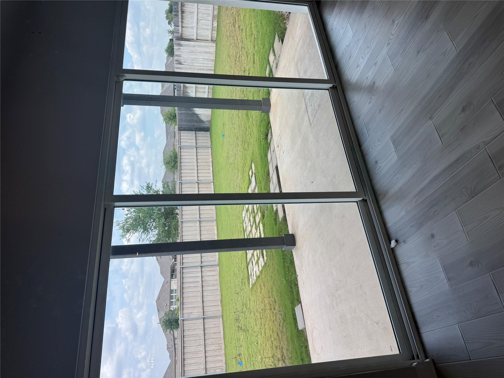 126 Periwinkle Ln, Bastrop, TX 78602