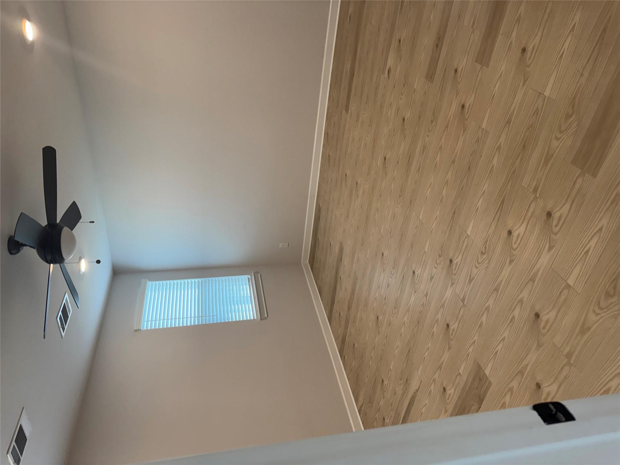 126 Periwinkle Ln, Bastrop, TX 78602